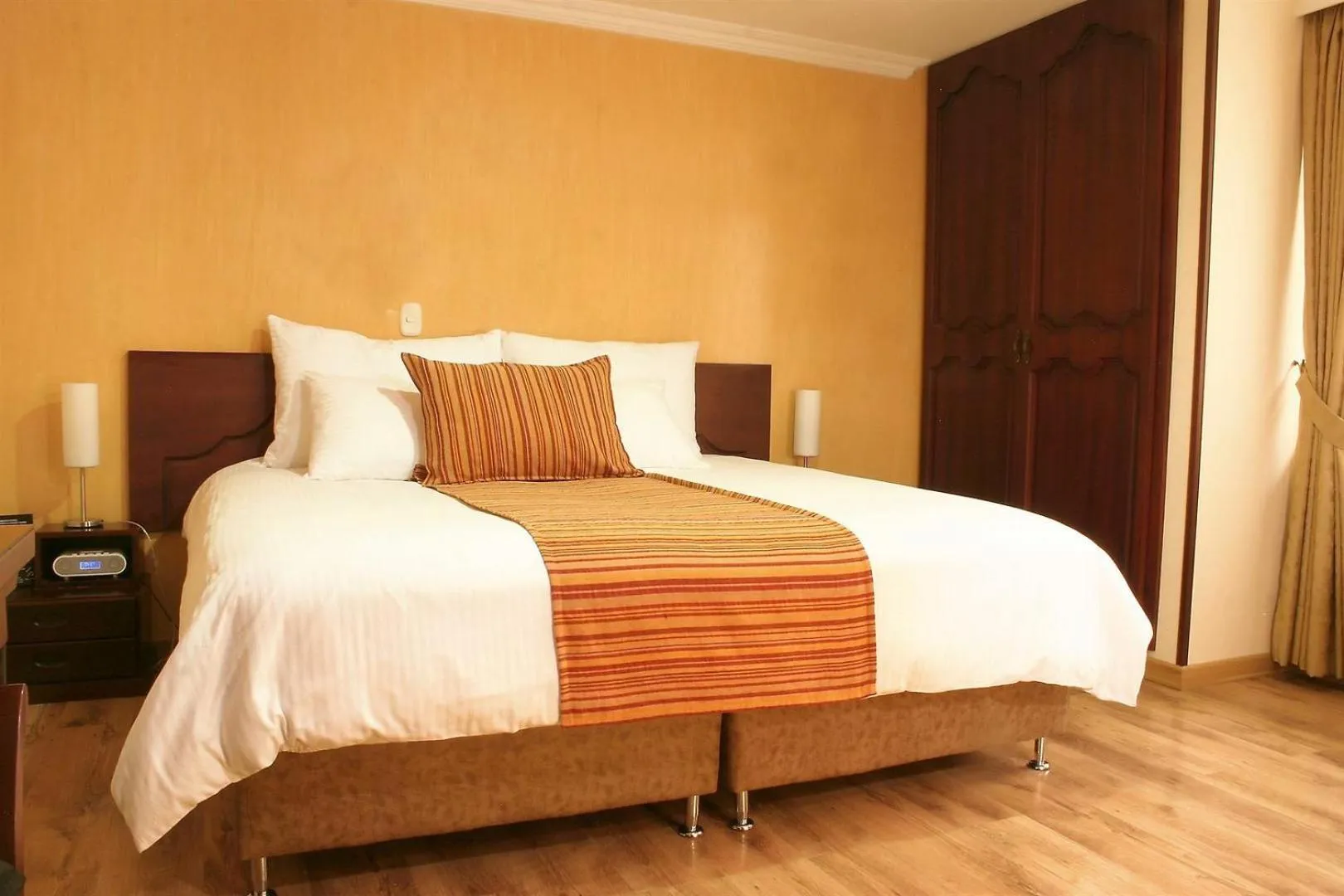 Bed in Hotel Luxor Pereira