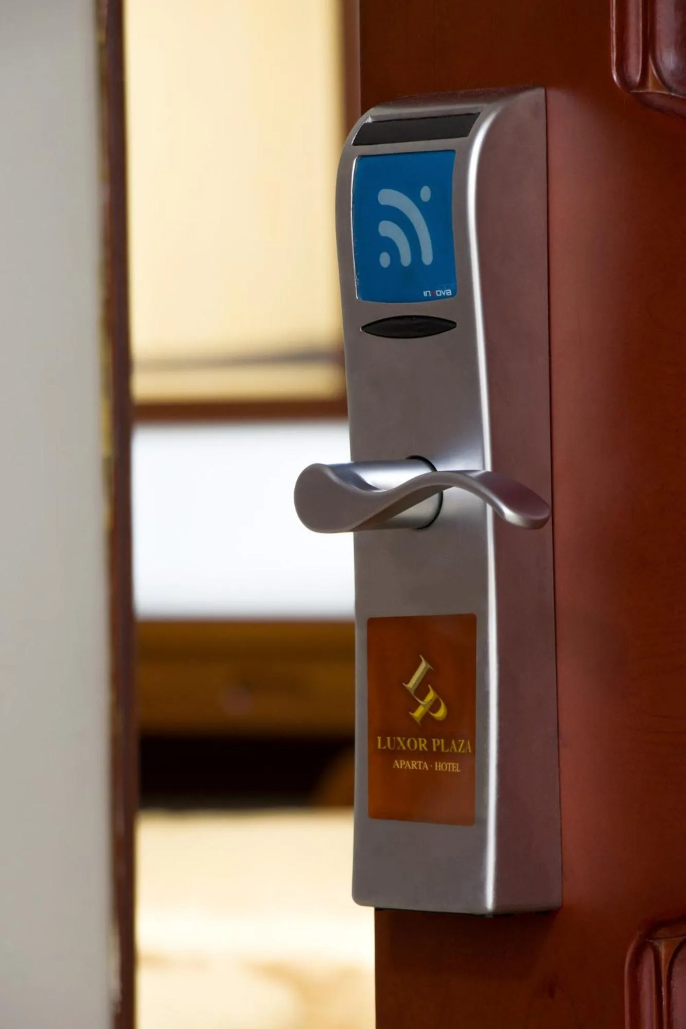 Logo/Certificate/Sign in Hotel Luxor Pereira