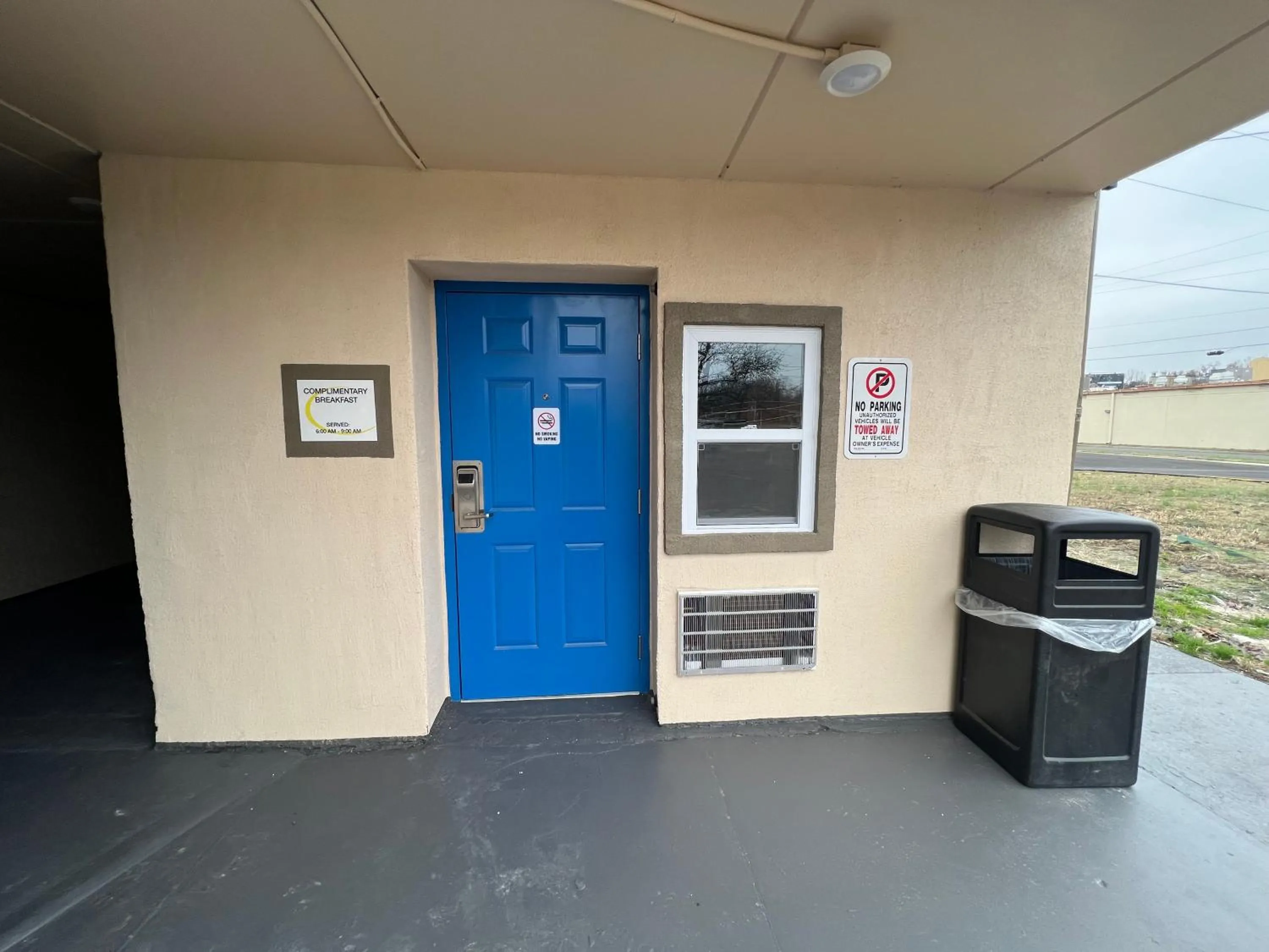 Breakfast in Super 8 by Wyndham Paducah I-24 Exit 4