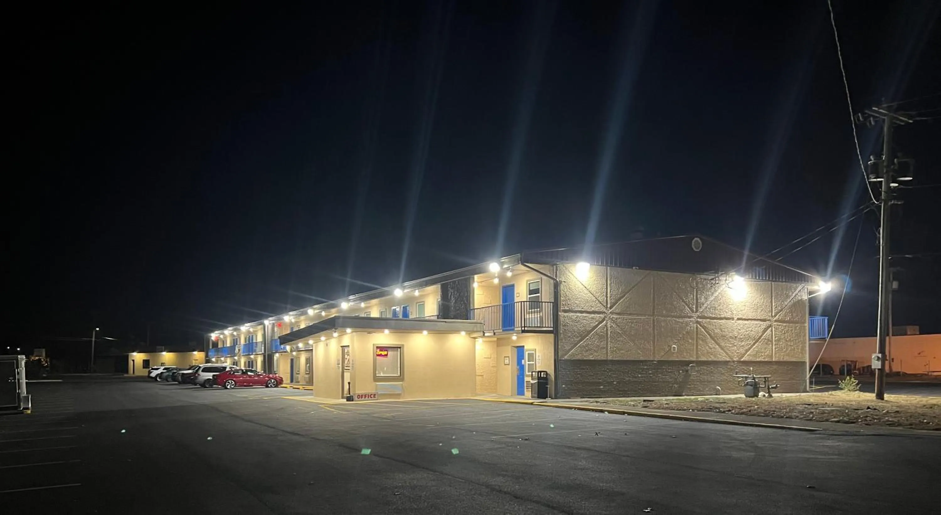 Property building in Super 8 by Wyndham Paducah I-24 Exit 4