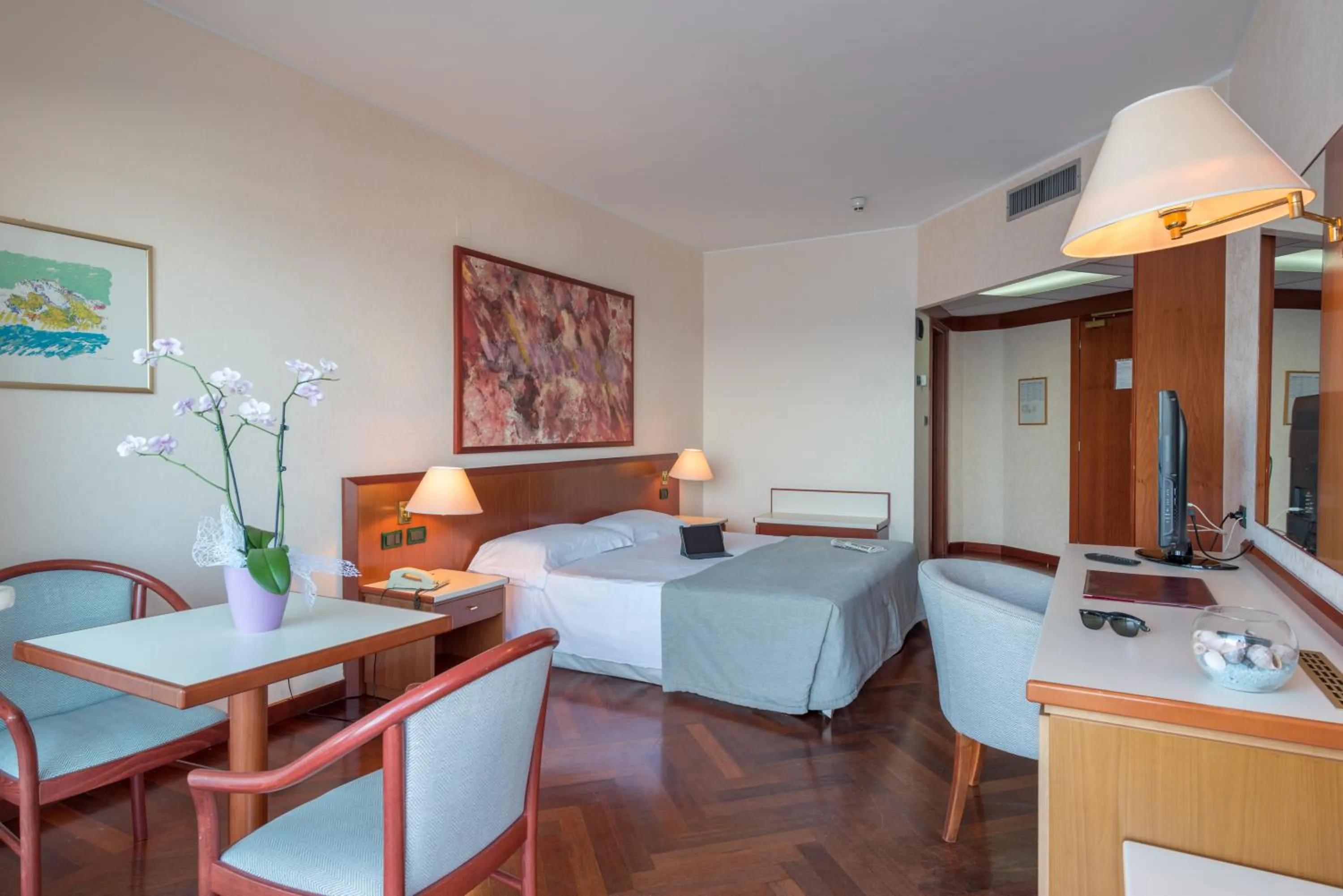 Photo of the whole room, Bed in Splendid Hotel La Torre