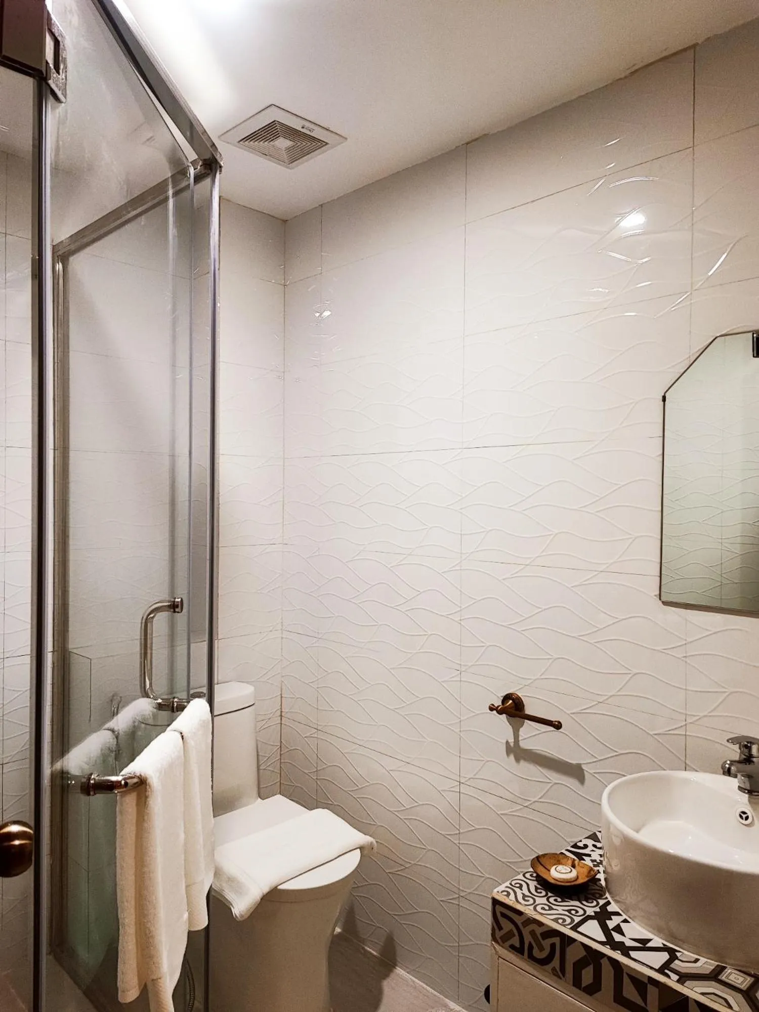 Toilet in Hotel Mercante