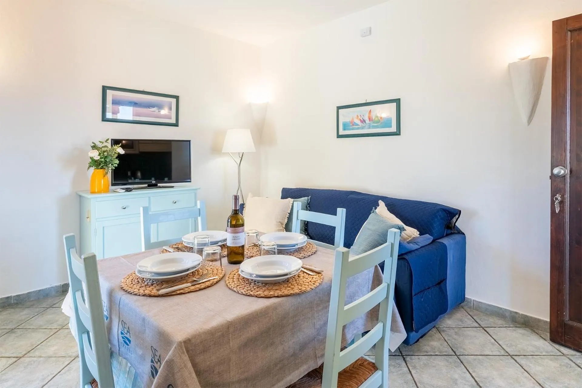 Living room in Palau Green Village