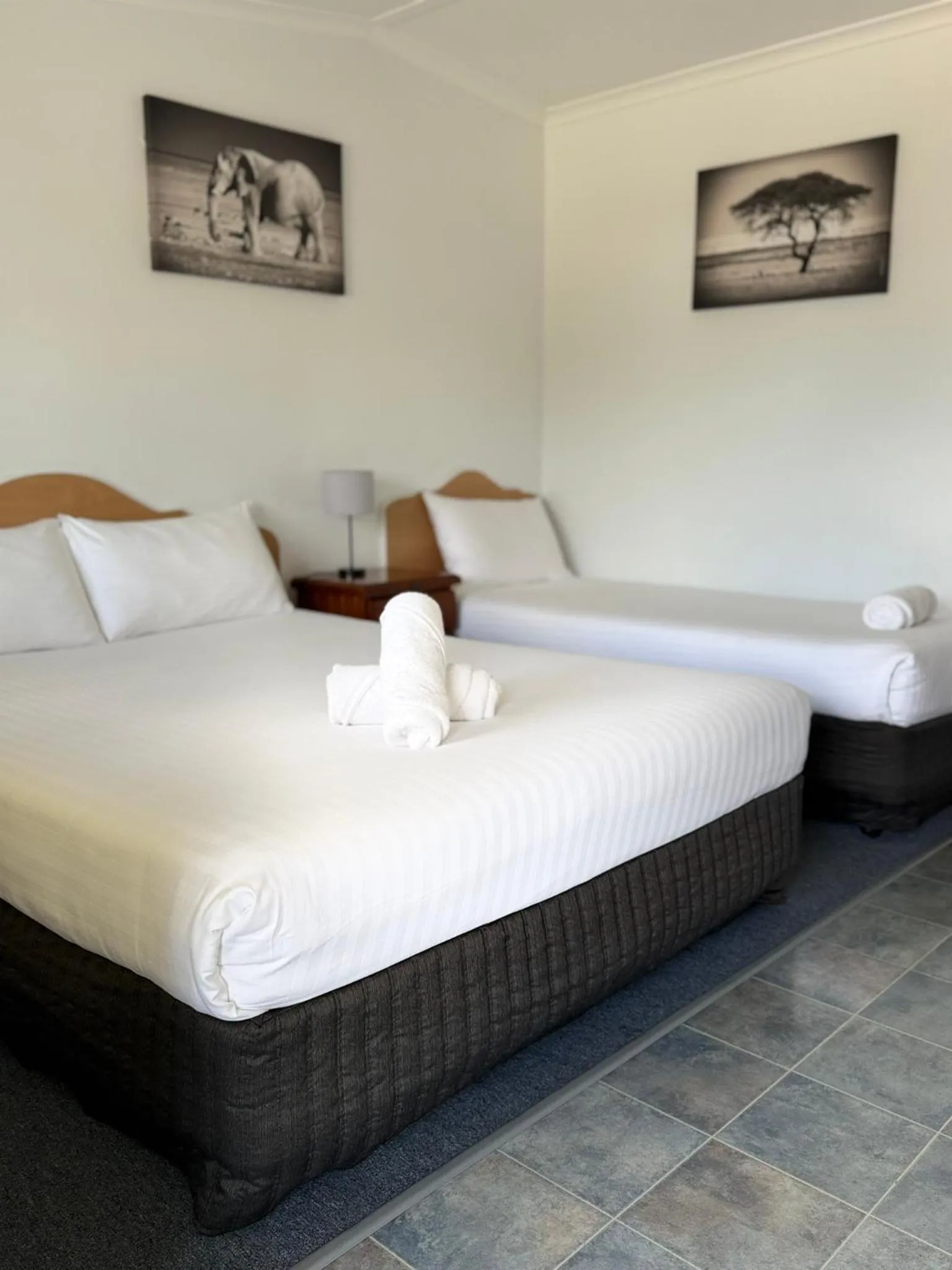 Bed in Pete's Place Roma