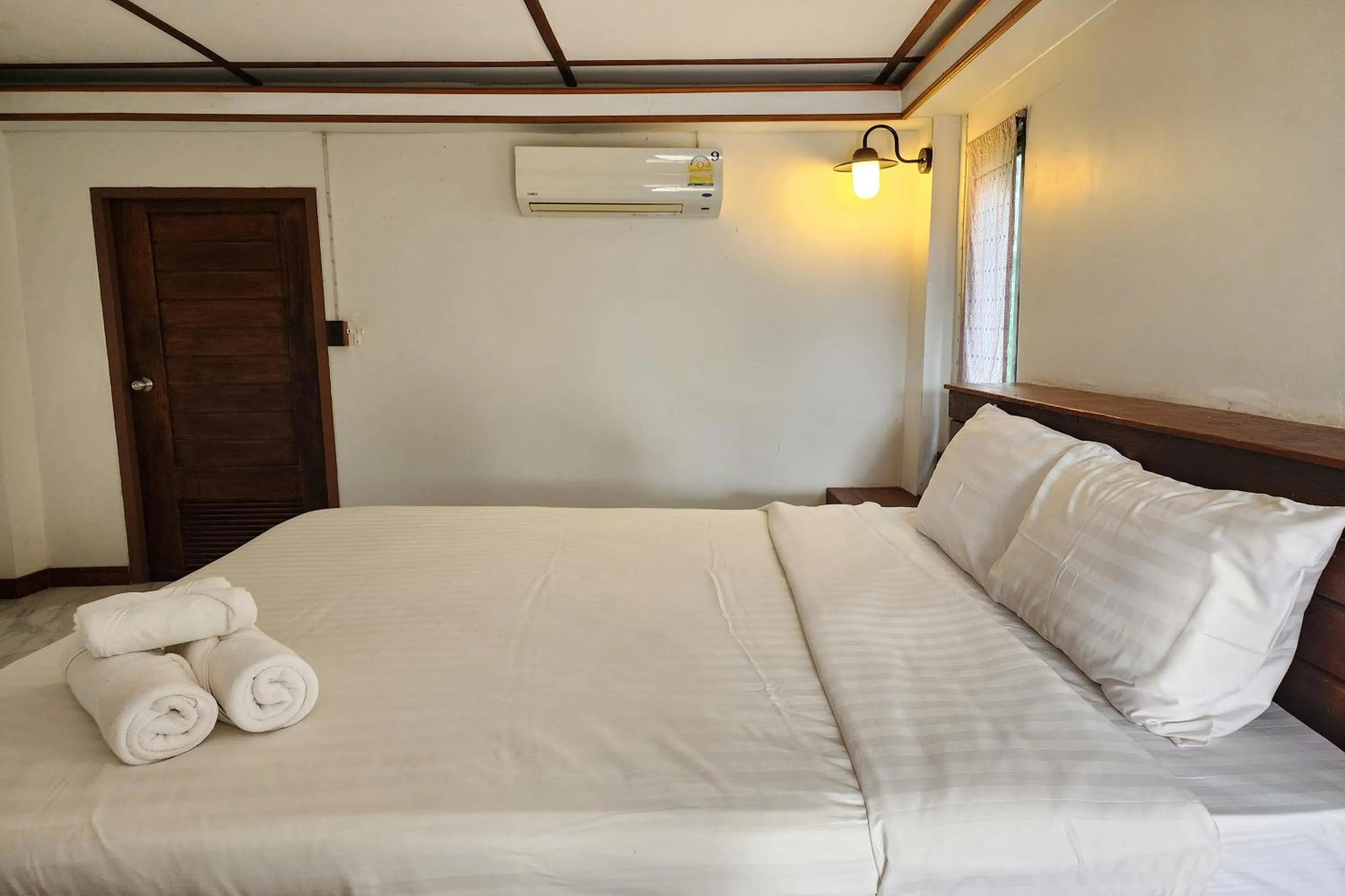 Bed in Karaboon Wellness