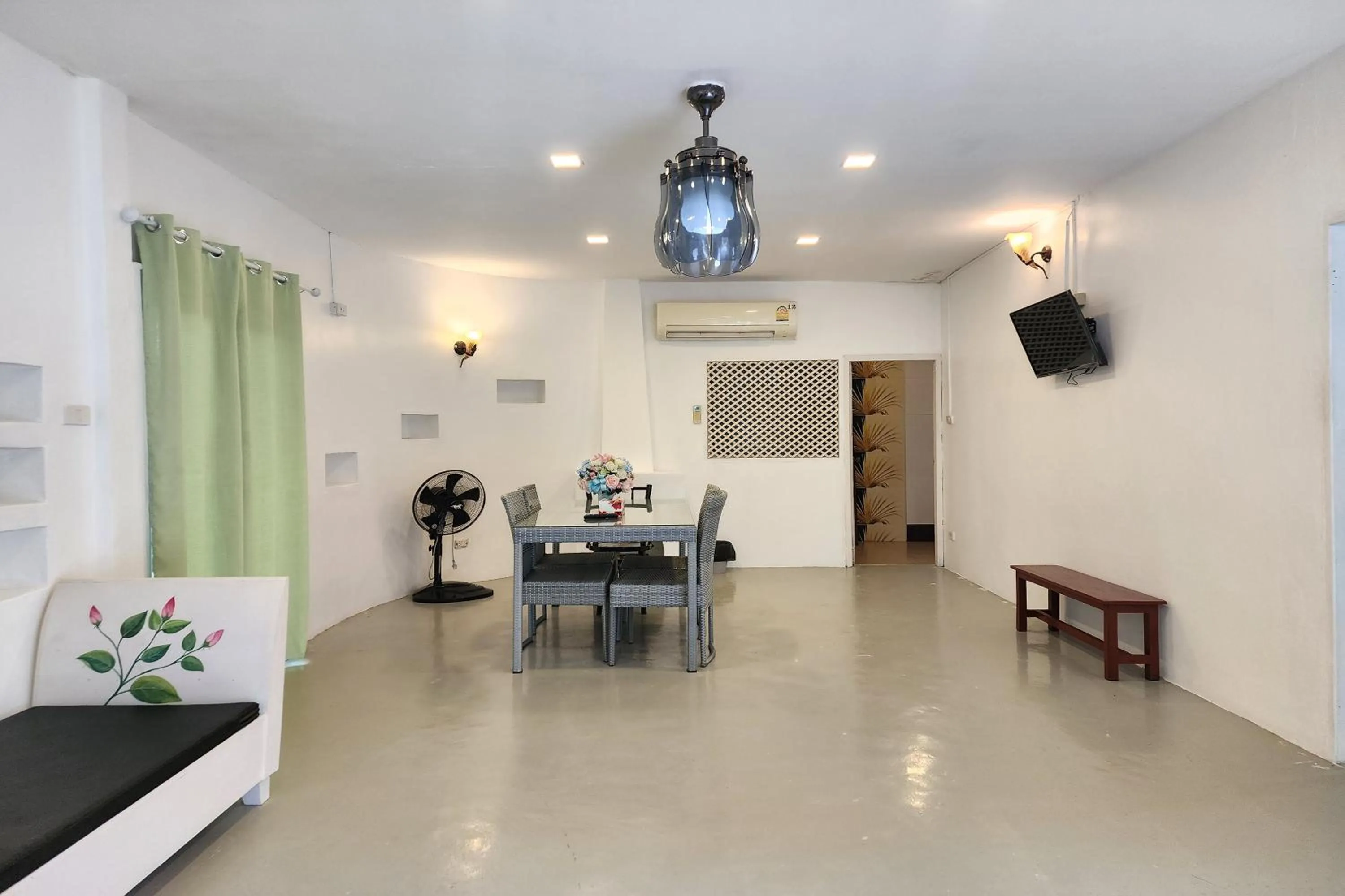 TV and multimedia in Karaboon Wellness