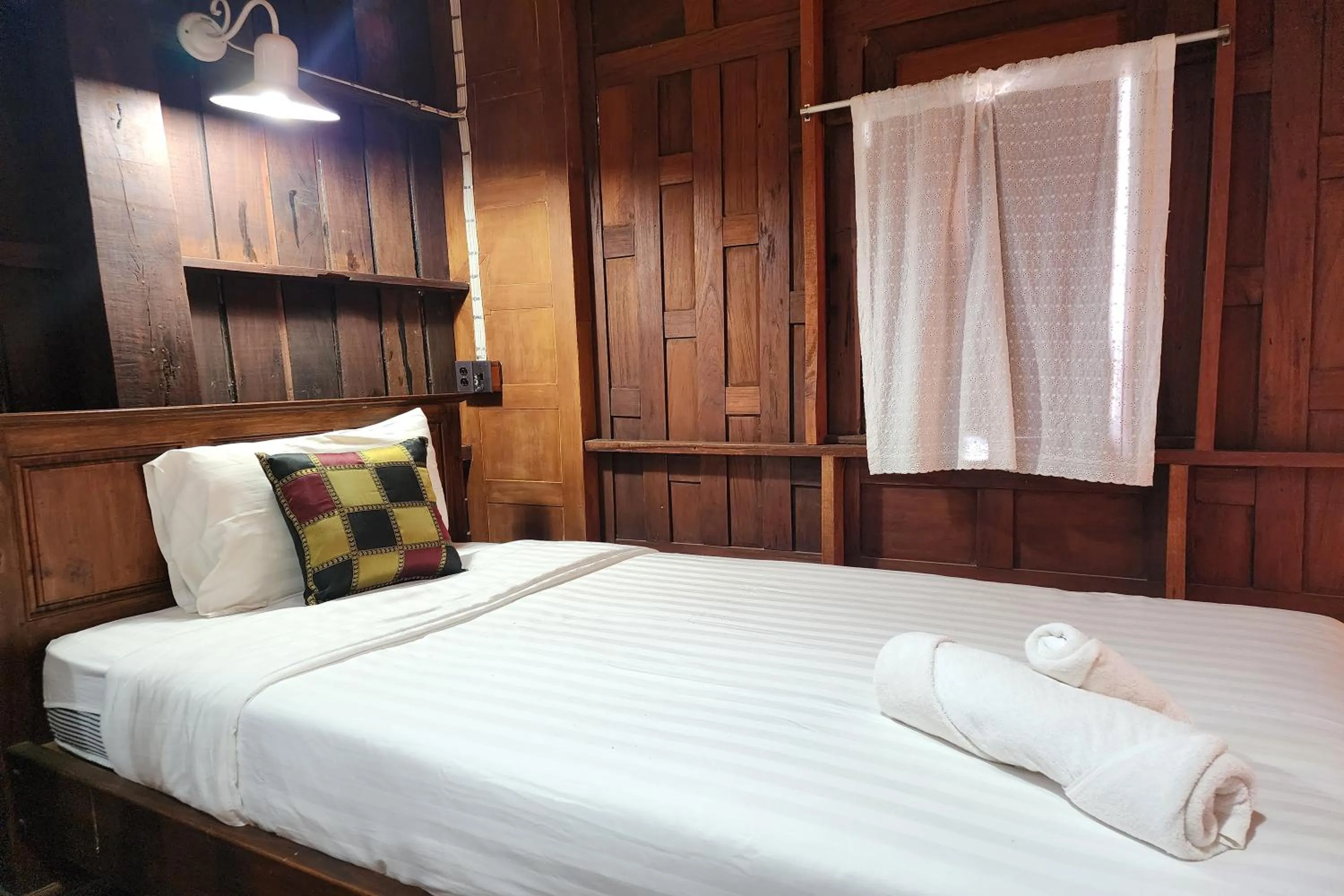 Bed in Karaboon Wellness