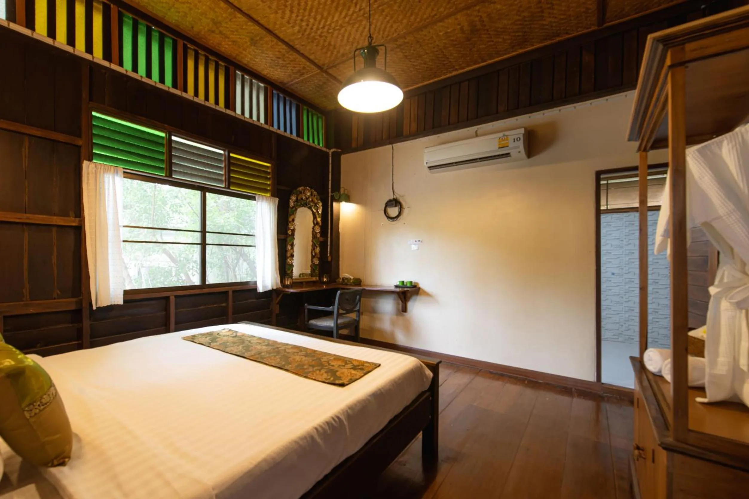 Bedroom, Bed in Karaboon Wellness