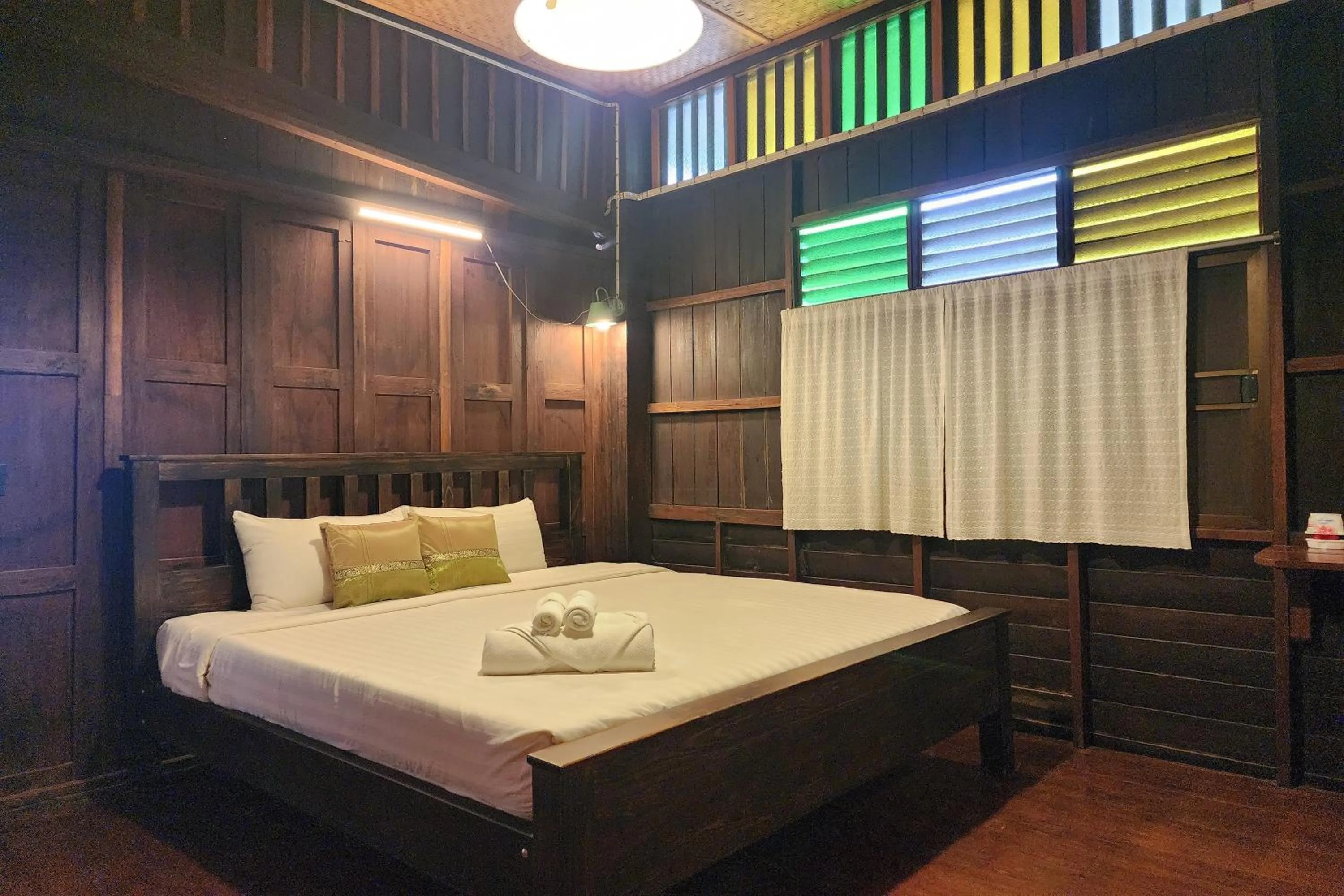 Bed in Karaboon Wellness