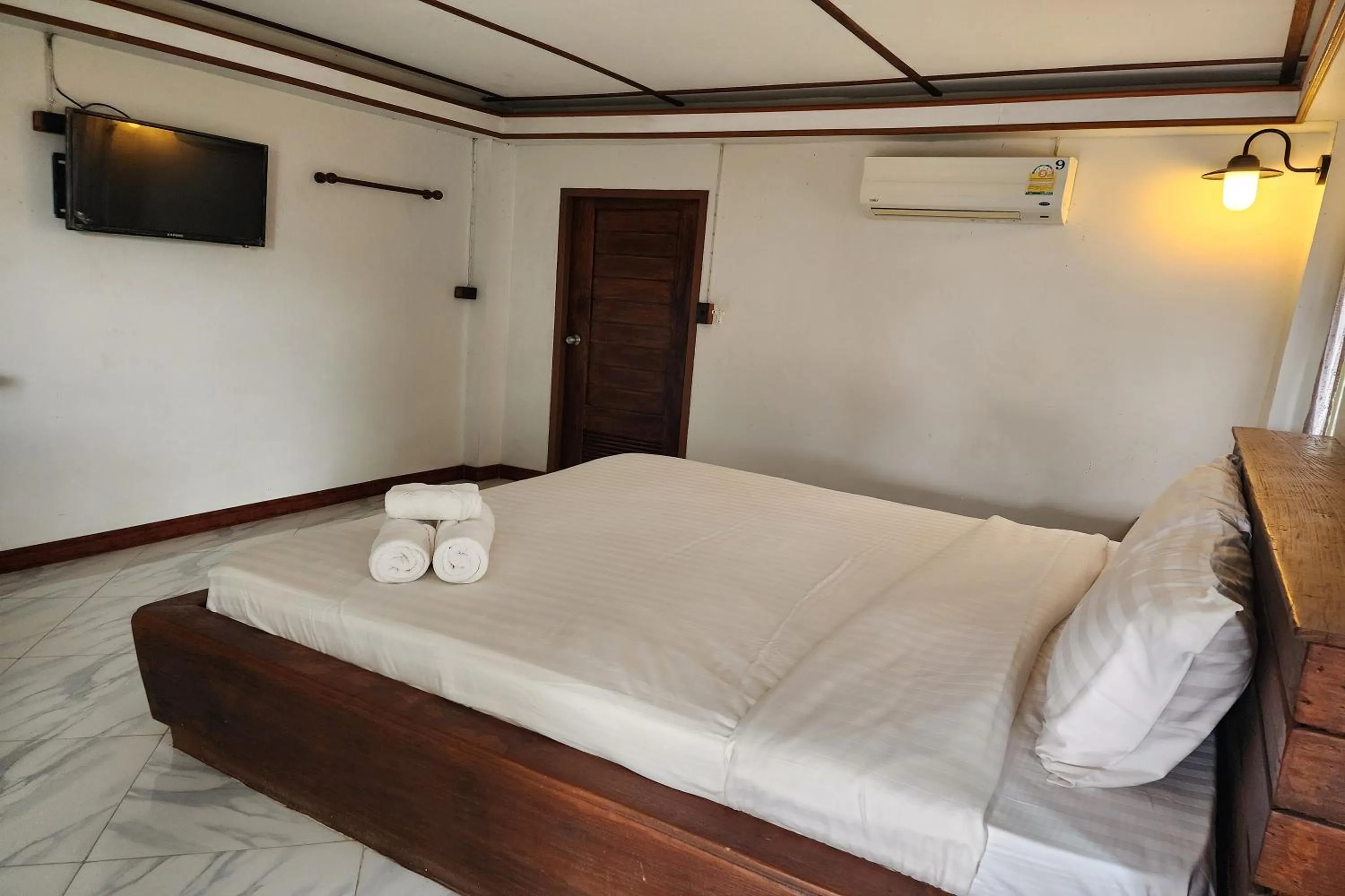 Bed in Karaboon Wellness