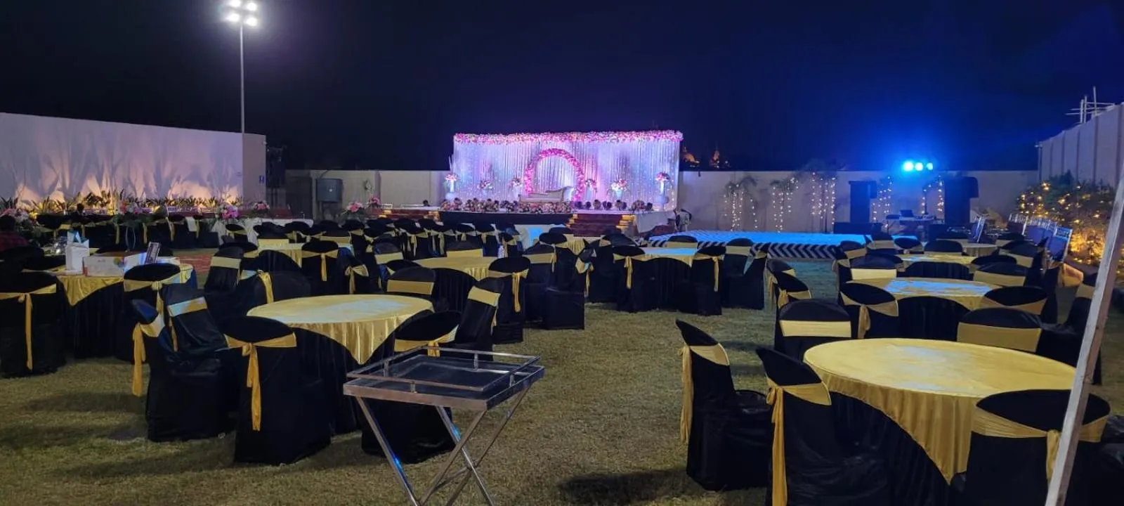 Night in ROYAL CLIFF HOTEL & RESORTS