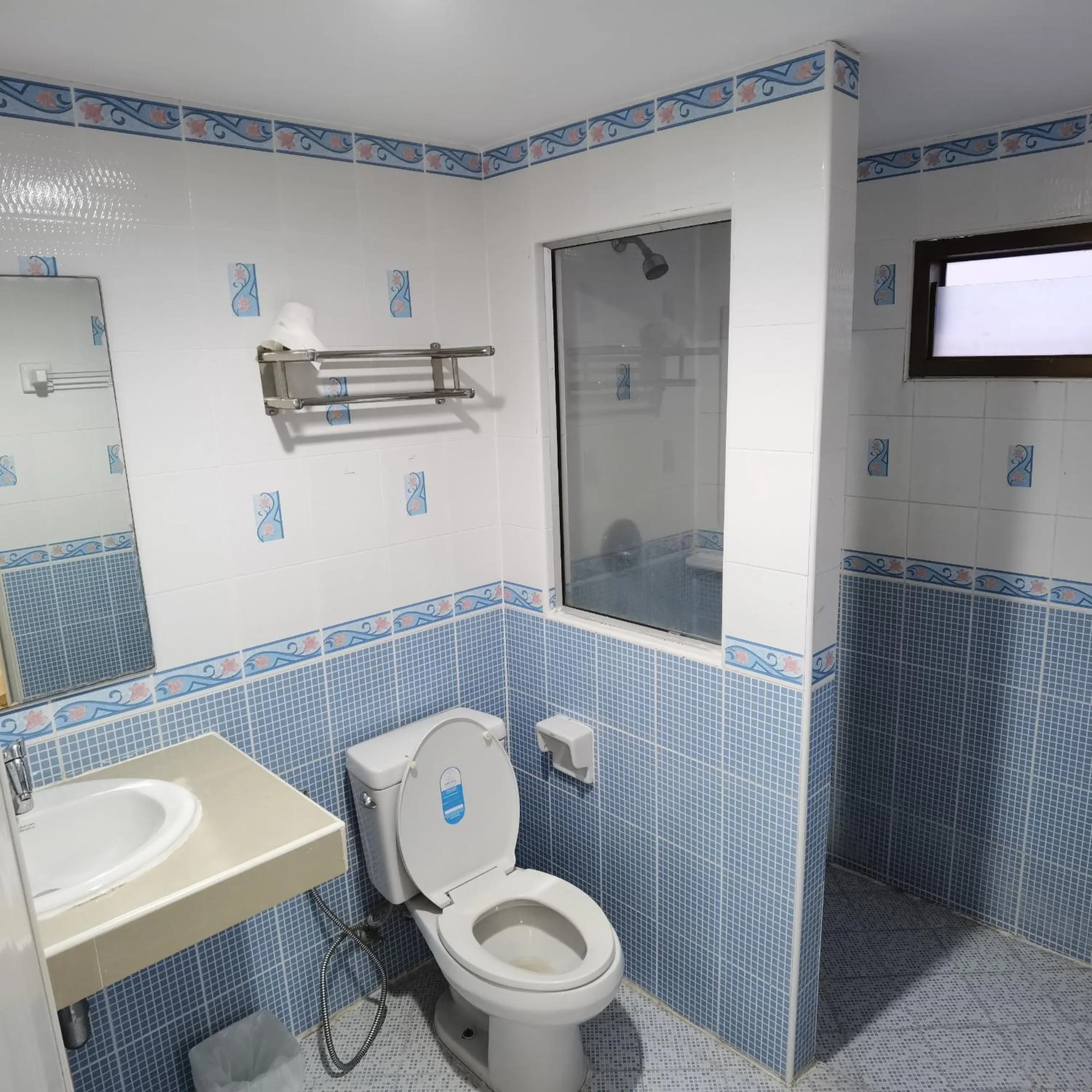 Bathroom in Lily Holiday hotel 百合假日酒店