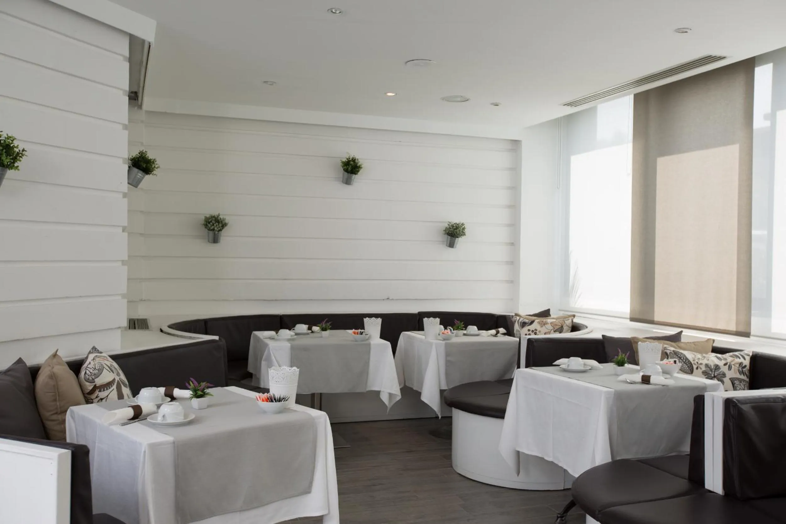 Drinks in Toscana Ambassador