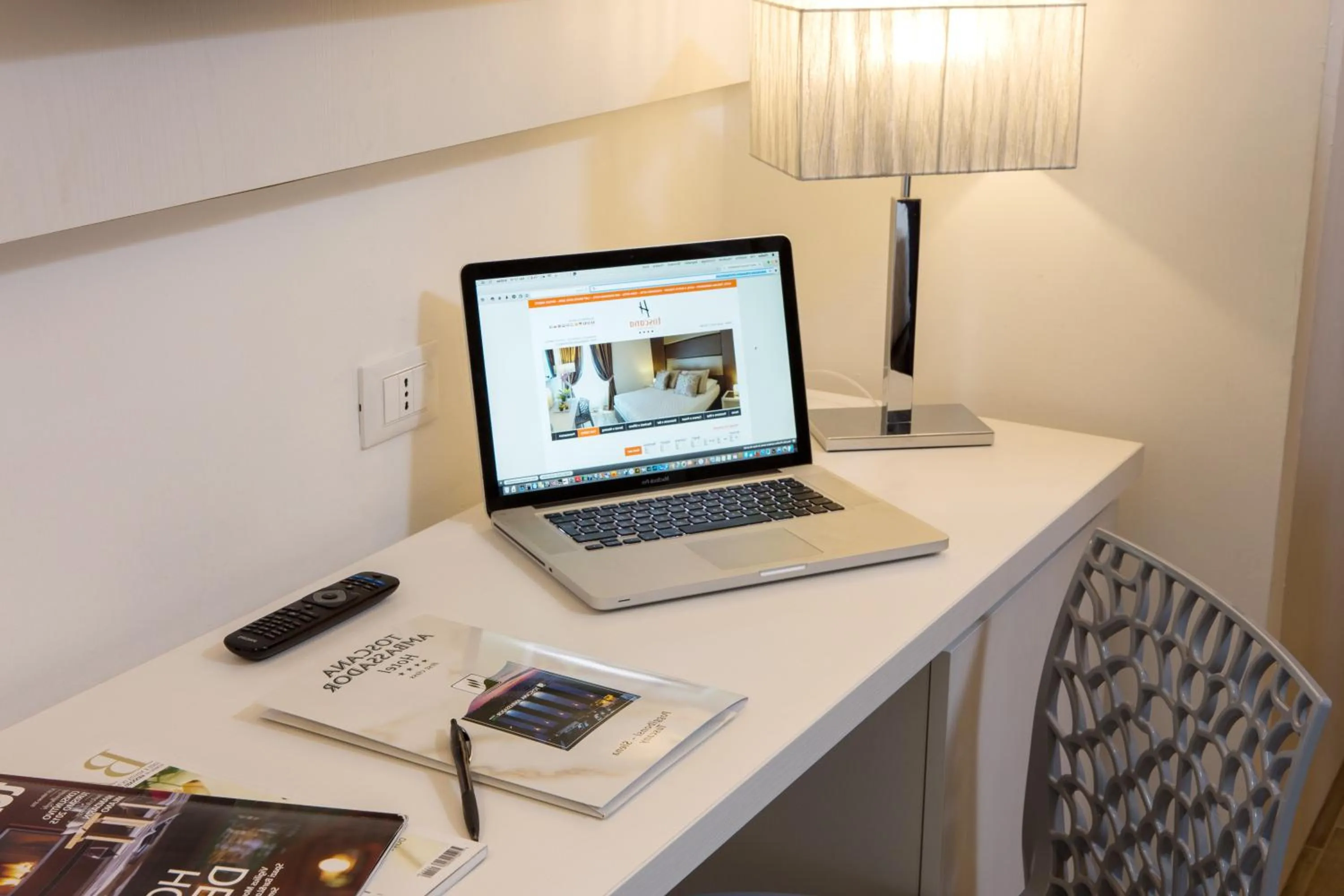 Seating area in Toscana Ambassador