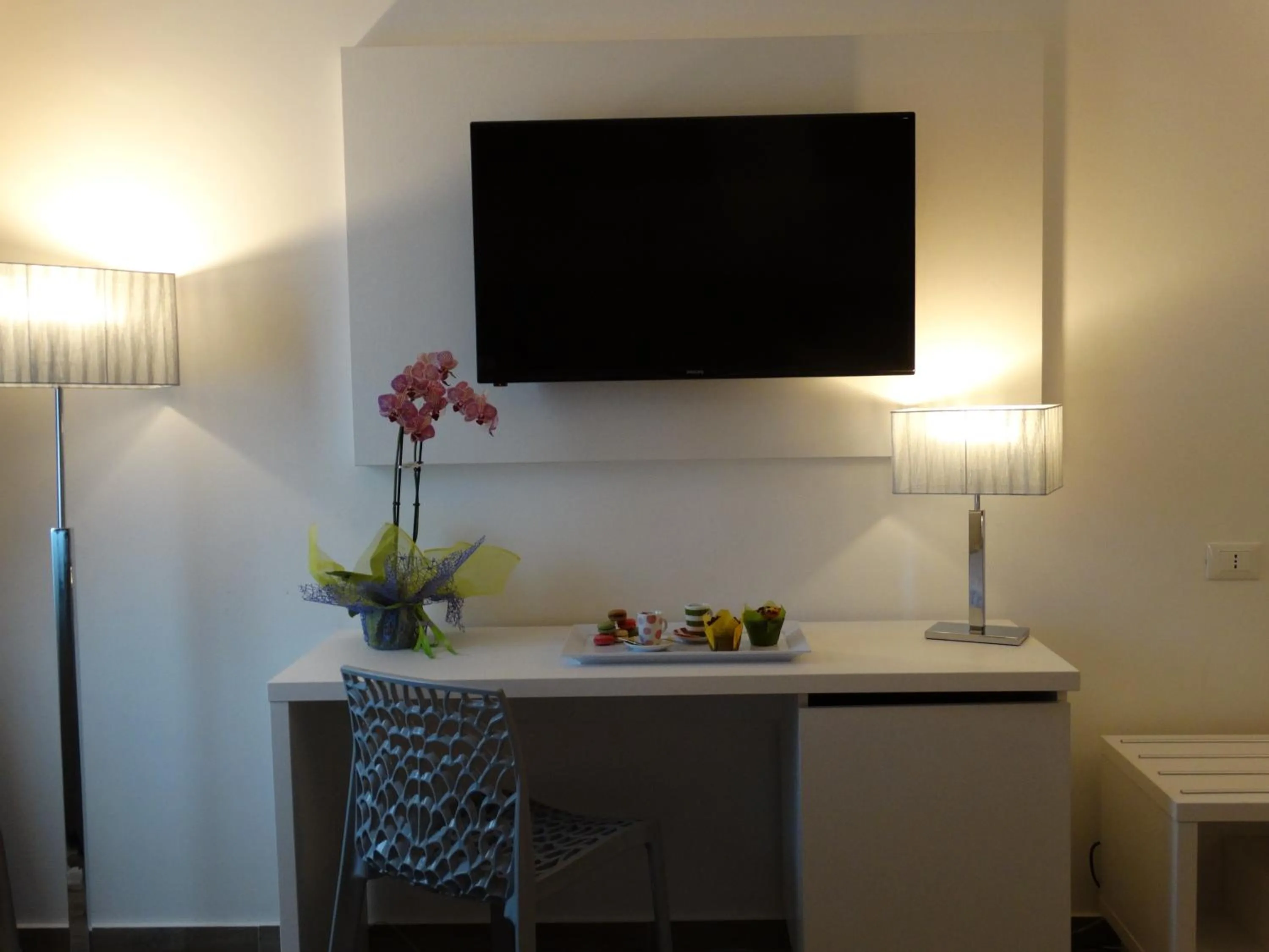 TV and multimedia in Toscana Ambassador