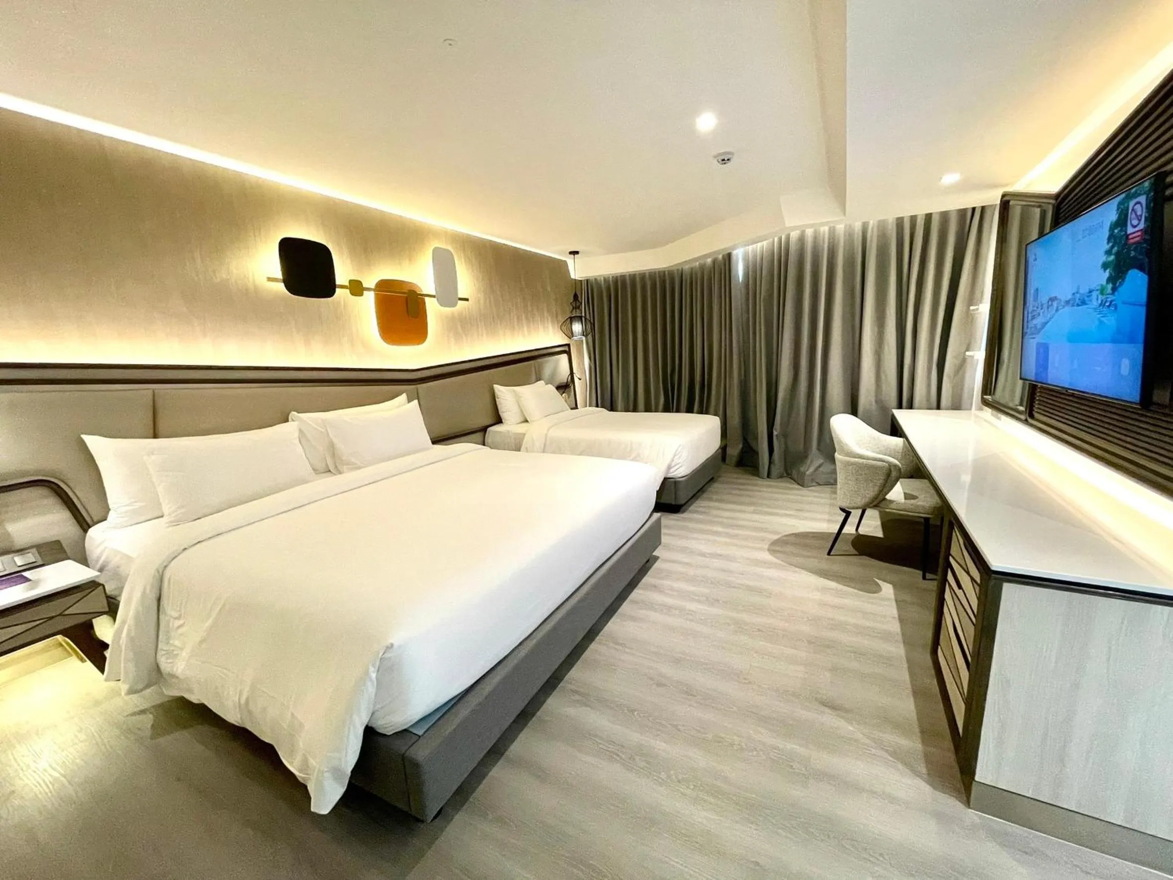 Bed in Amethyst Hotel Pattaya