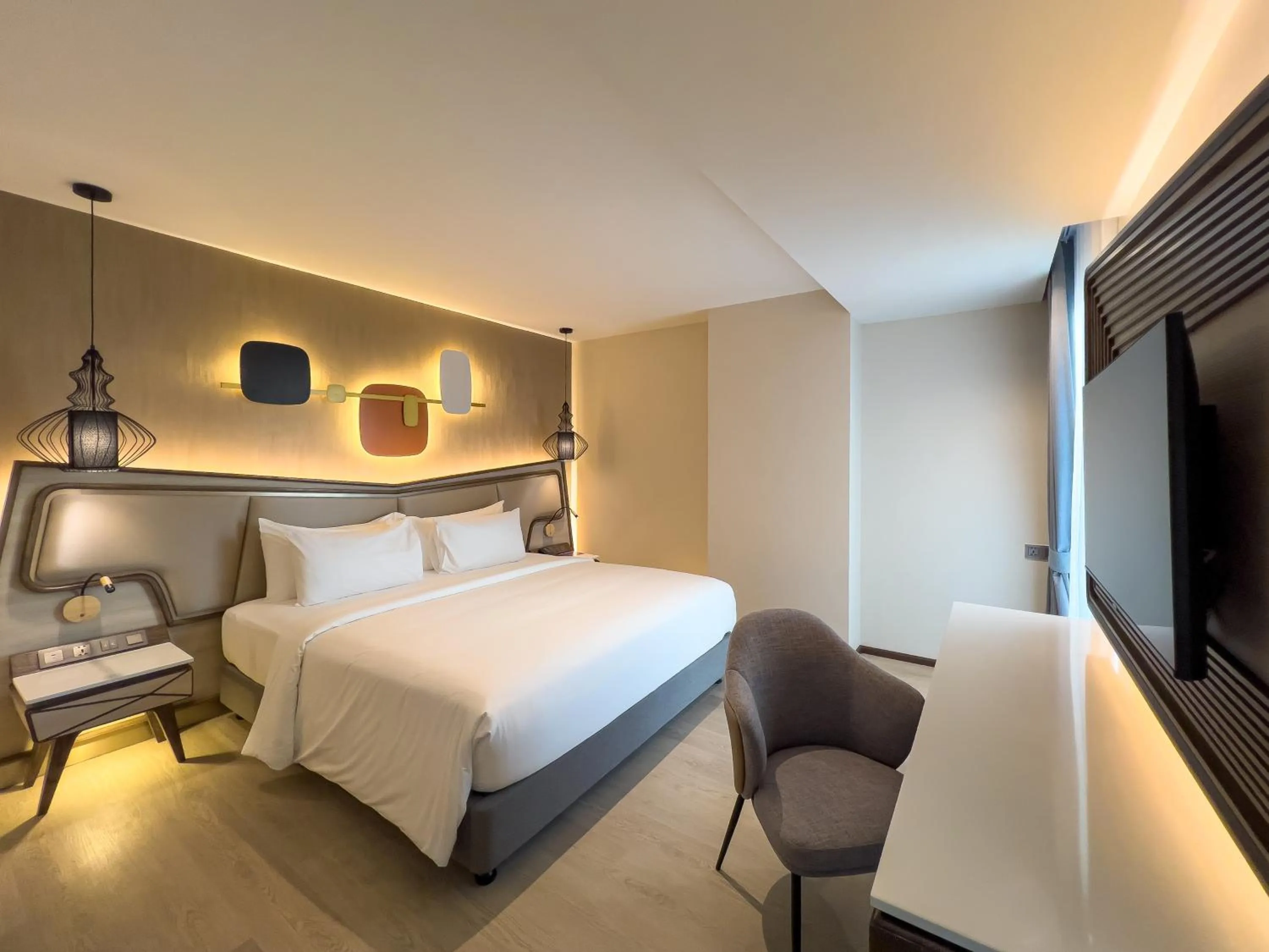 Bed in Amethyst Hotel Pattaya