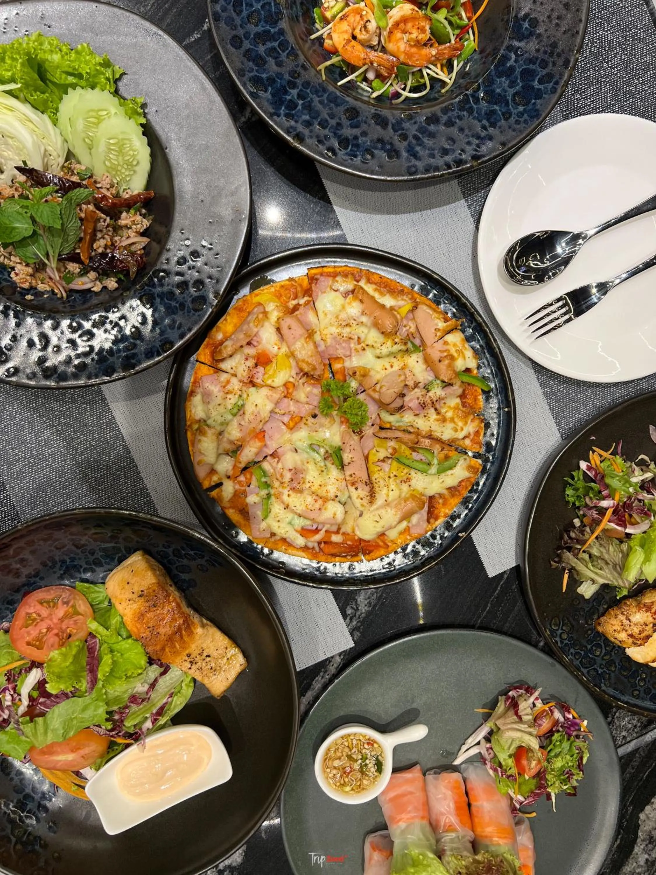 Restaurant/places to eat in Amethyst Hotel Pattaya