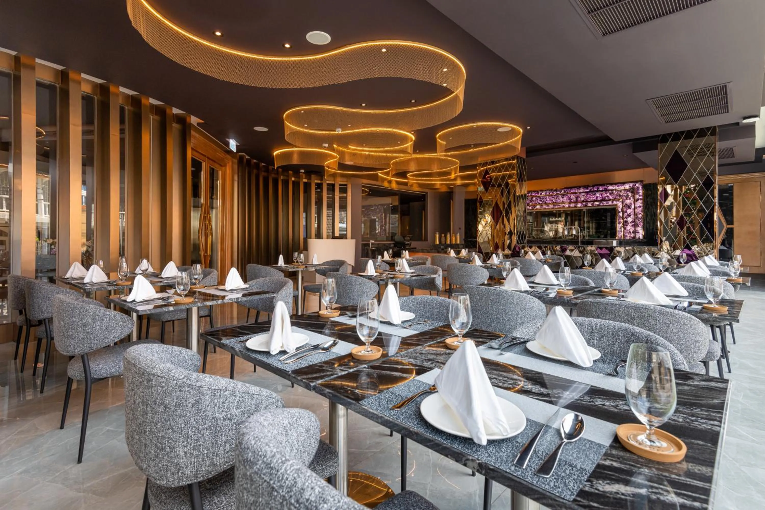 Restaurant/places to eat in Amethyst Hotel Pattaya