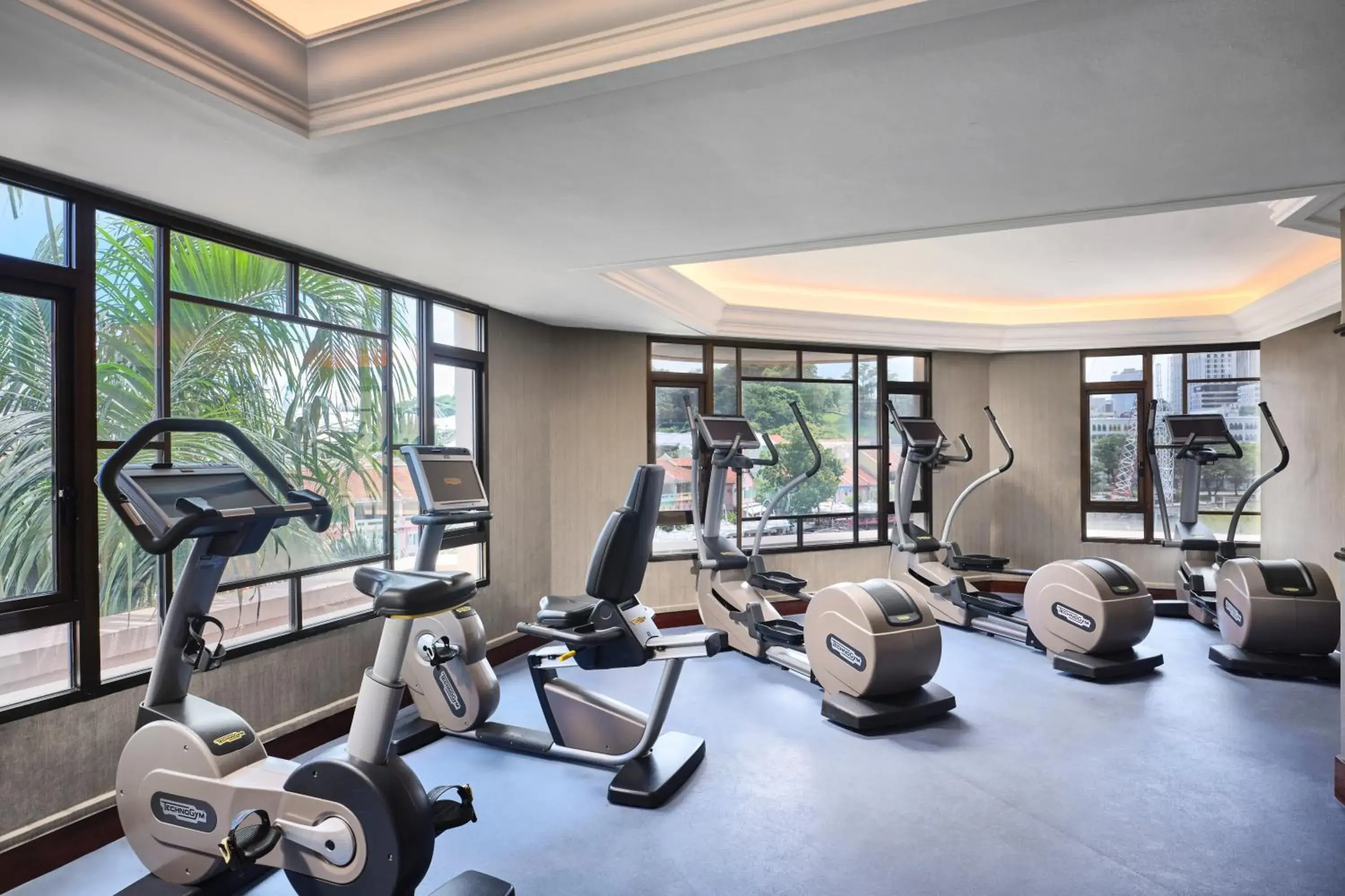 Premier Two Queen in Paradox Singapore Merchant Court at Clarke Quay Premier Two Queen in Paradox Singapore Merchant Court at Clarke Quay