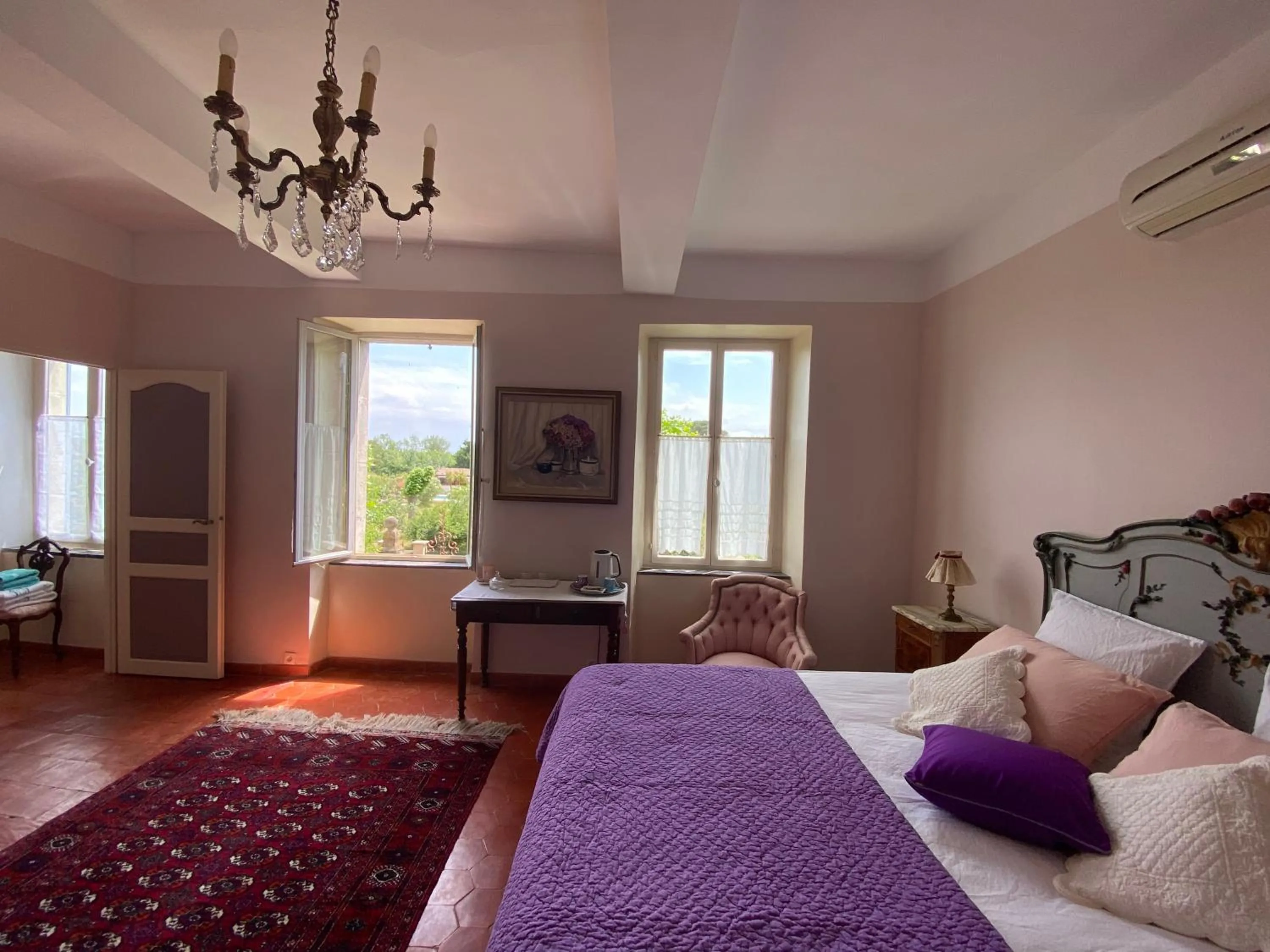 Photo of the whole room, Bed in Le Relais d'Affiac