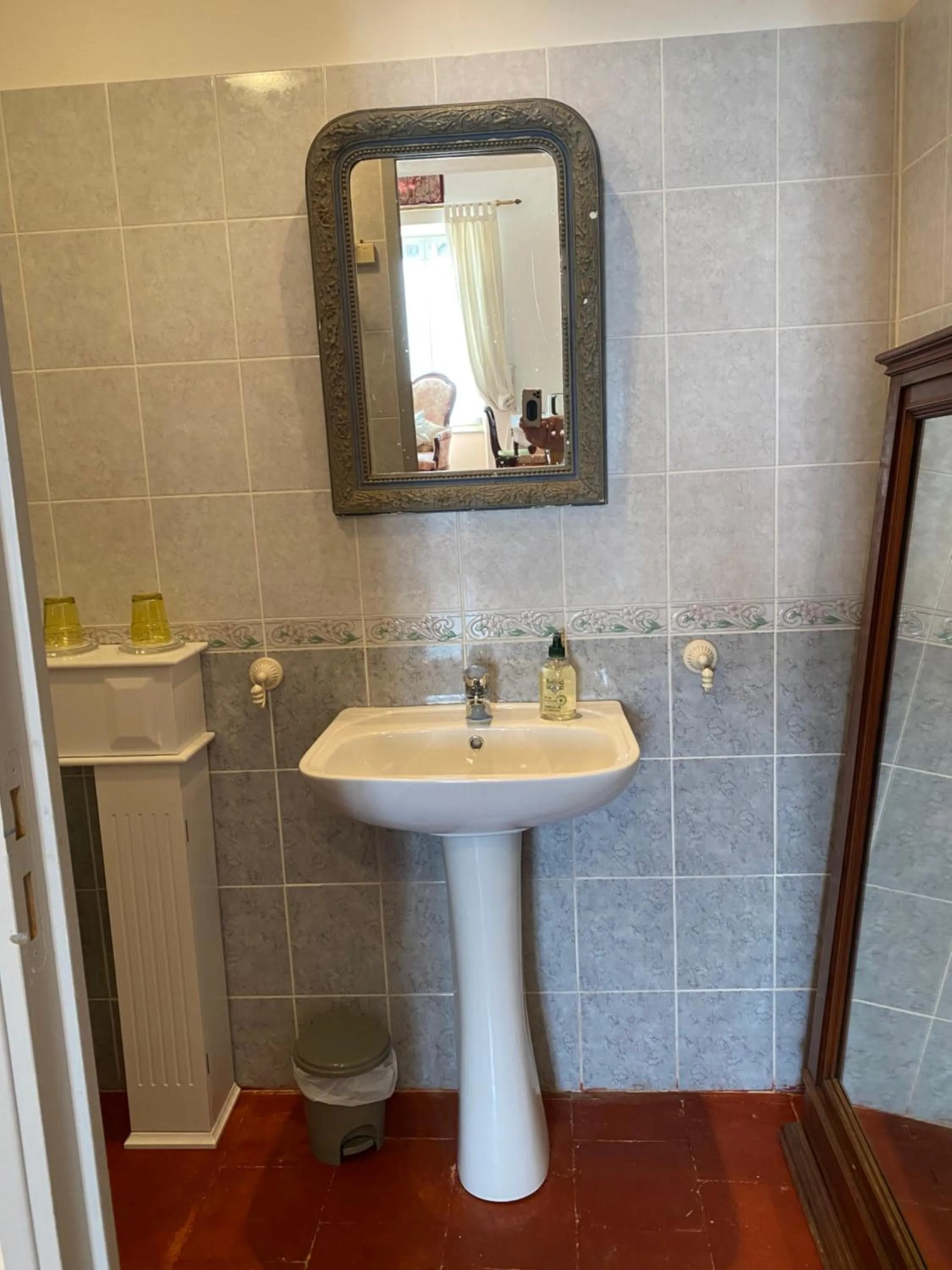 Shower in Le Relais d'Affiac