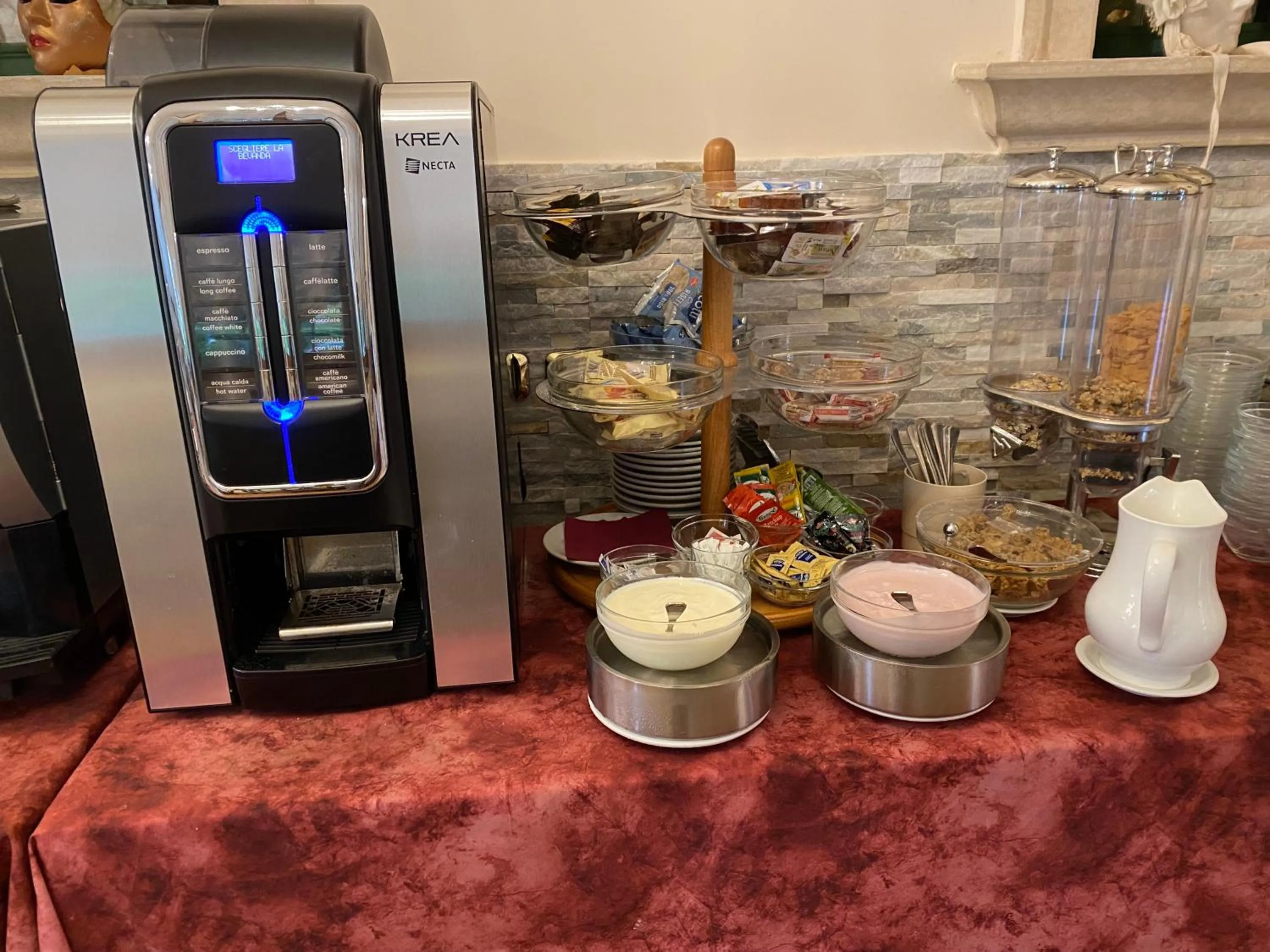 Breakfast in Hotel Villa Edera