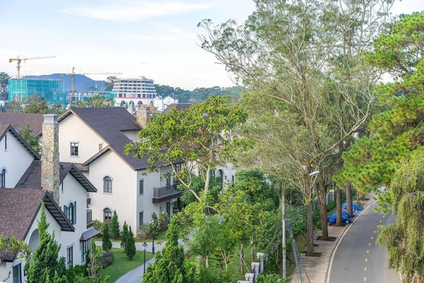 Street view in Villa Hoa Ly Đà Lạt