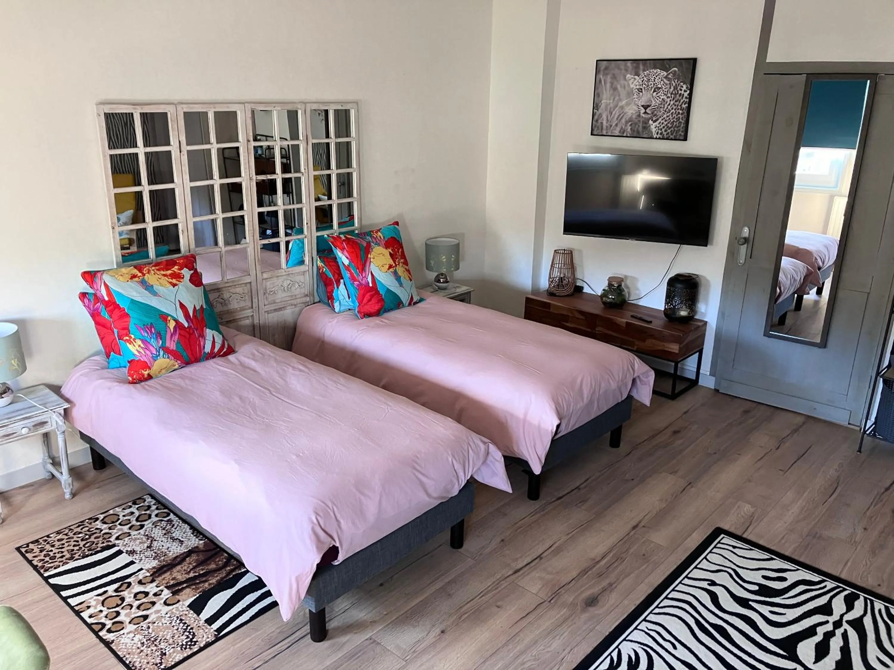 TV and multimedia, Bed in Le Numéro 15