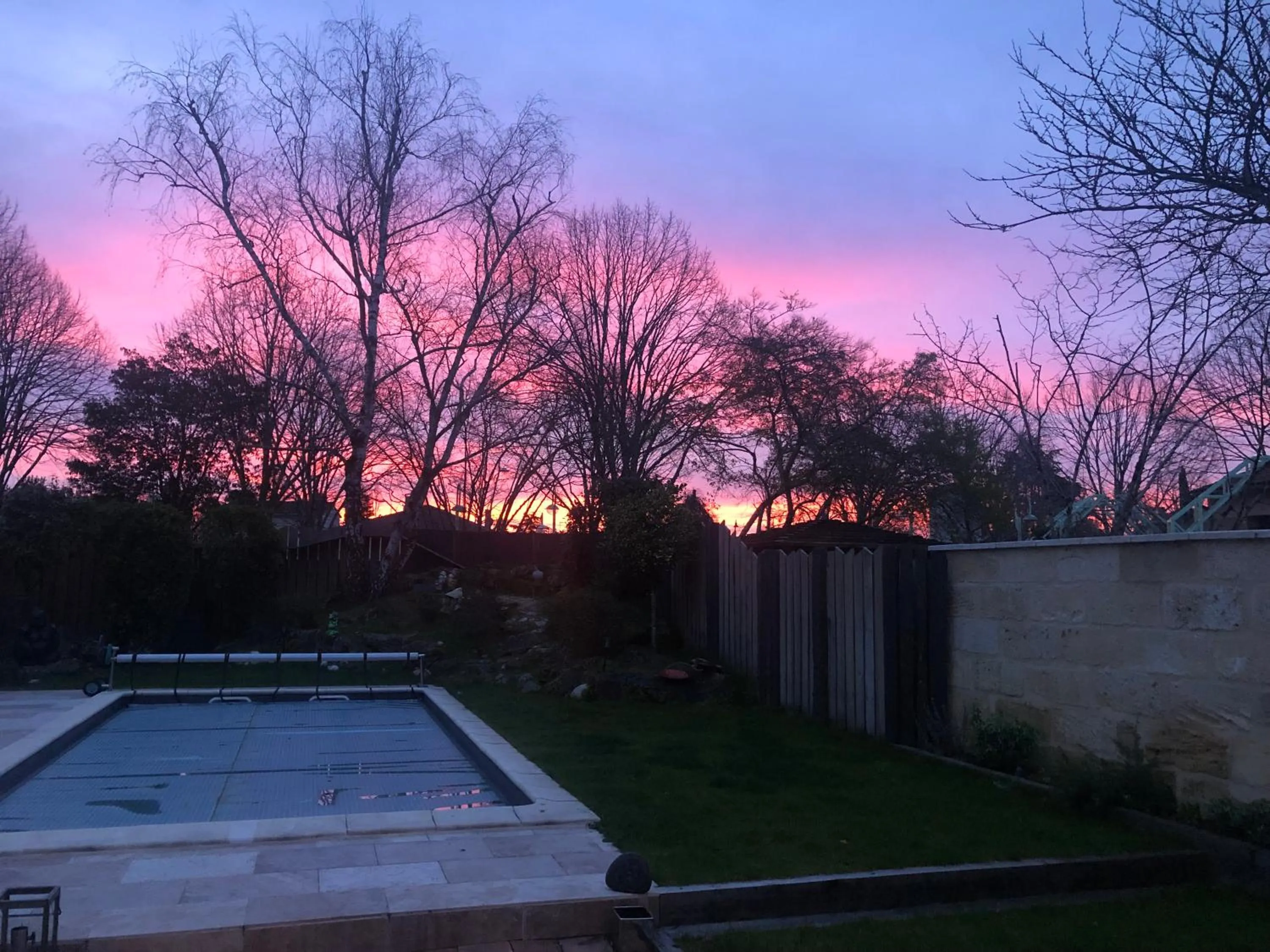 Sunrise in Le Numéro 15