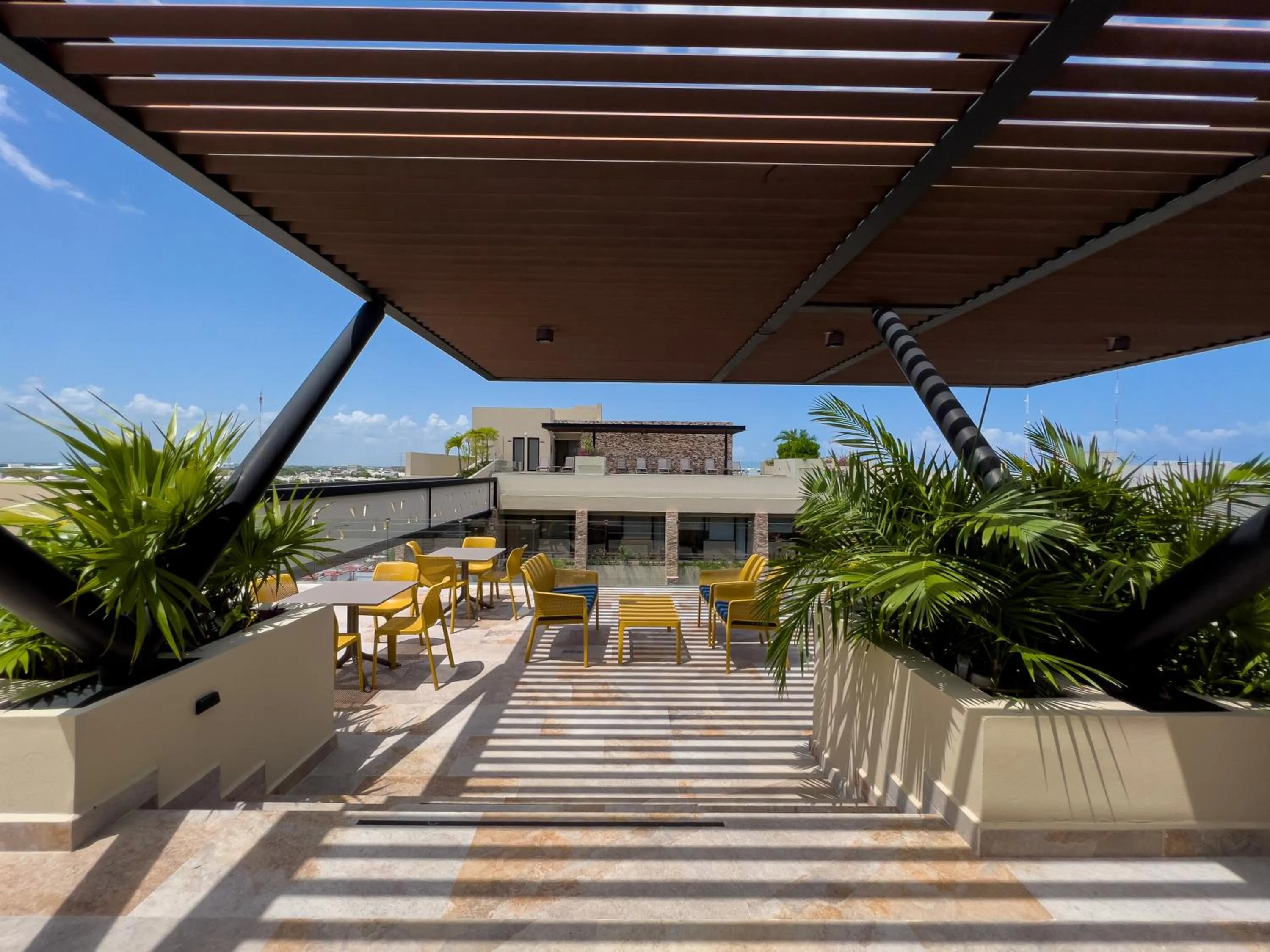 Bird's eye view in 'Syrena Luxury Caribbean' Heart of Playa del Carmen - Fast Wi-fi - Sea Views