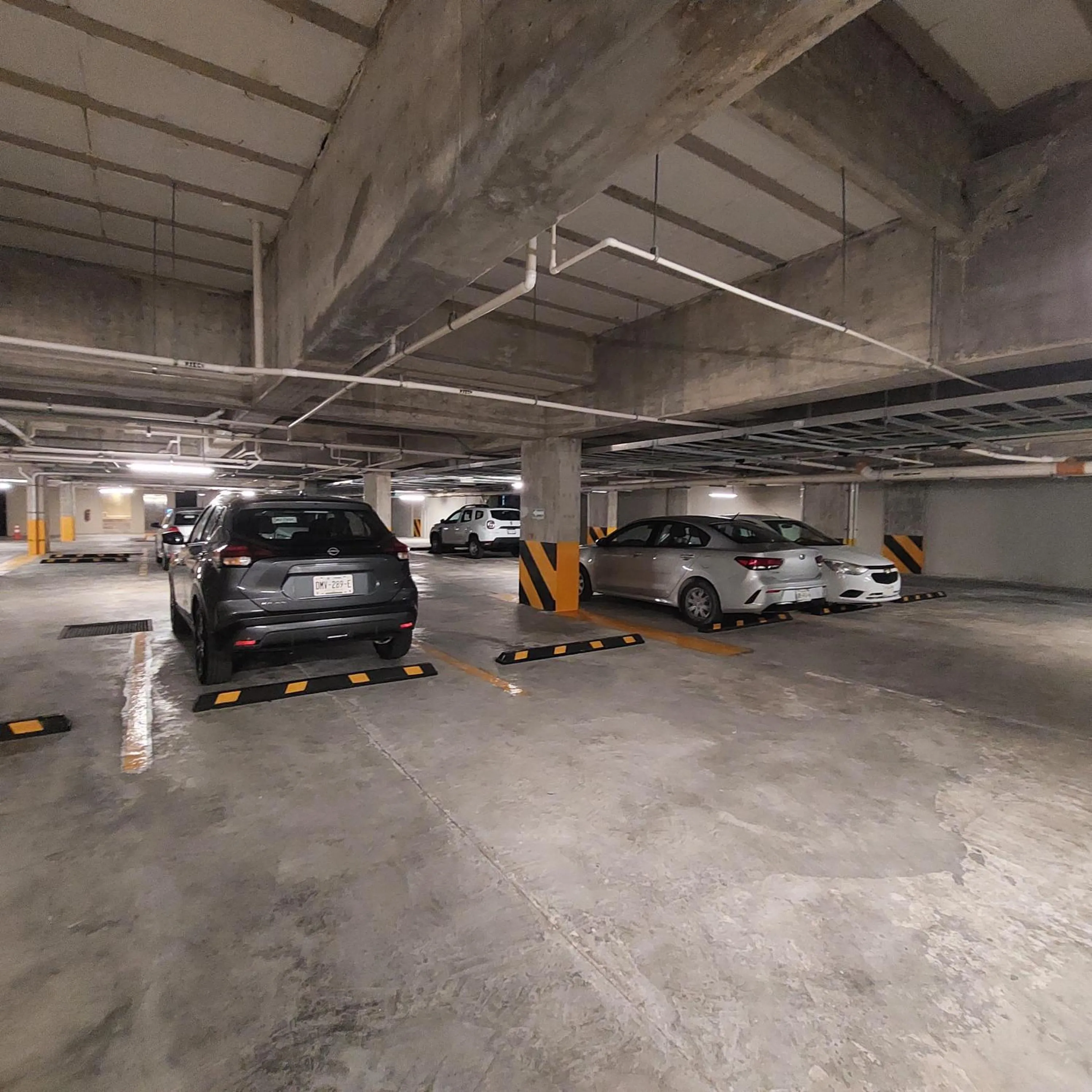 Parking in 'Syrena Luxury Caribbean' Heart of Playa del Carmen - Fast Wi-fi - Sea Views