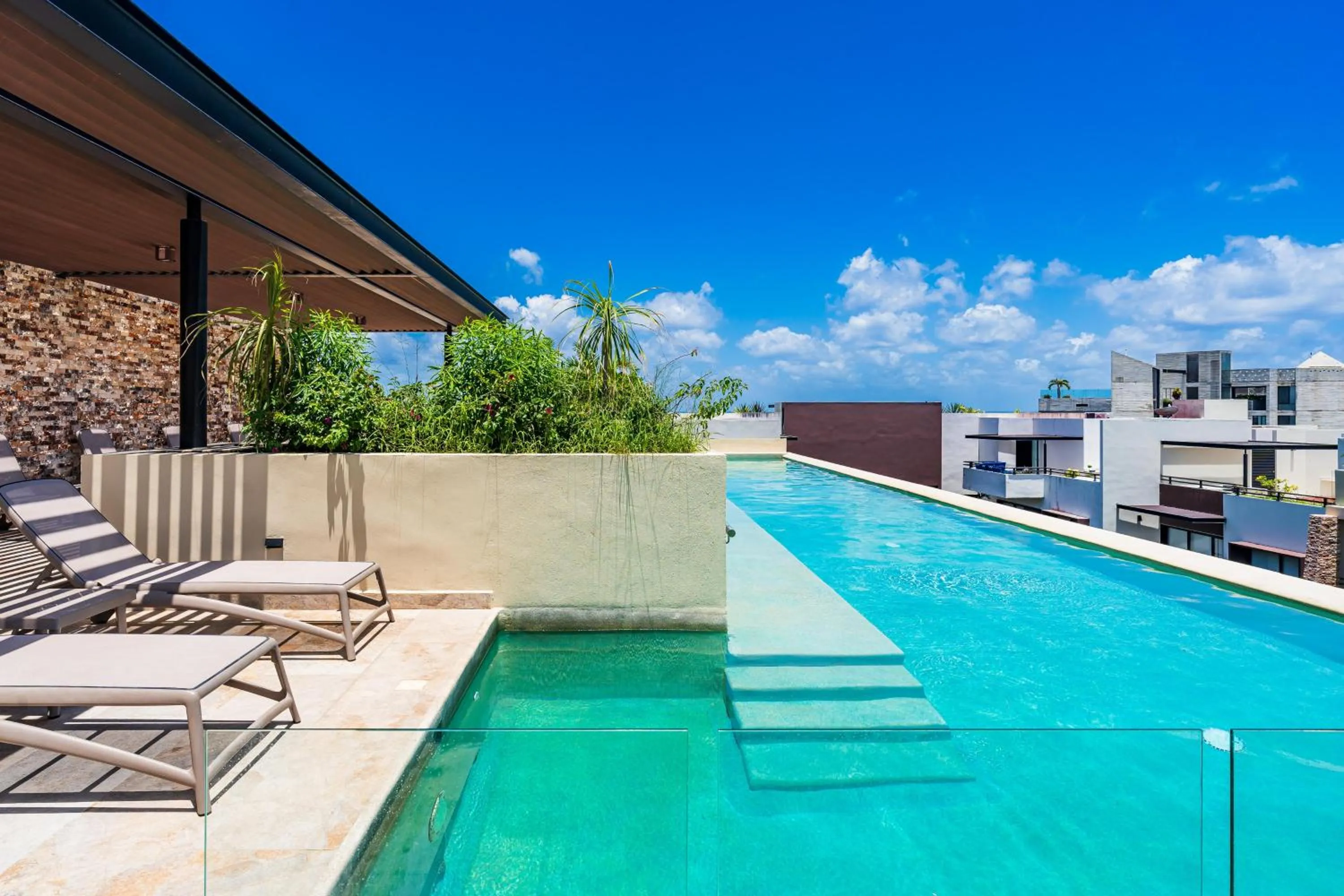 Patio in 'Syrena Luxury Caribbean' Heart of Playa del Carmen - Fast Wi-fi - Sea Views