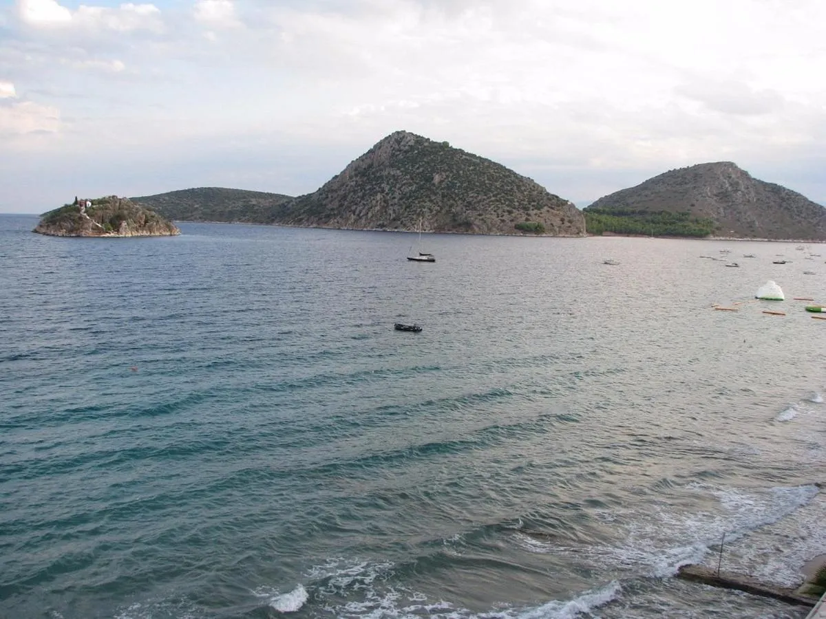 Location in Flisvos Hotel