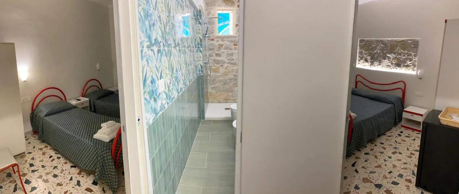 Bed in Cinquestelle Albergo del centro storico