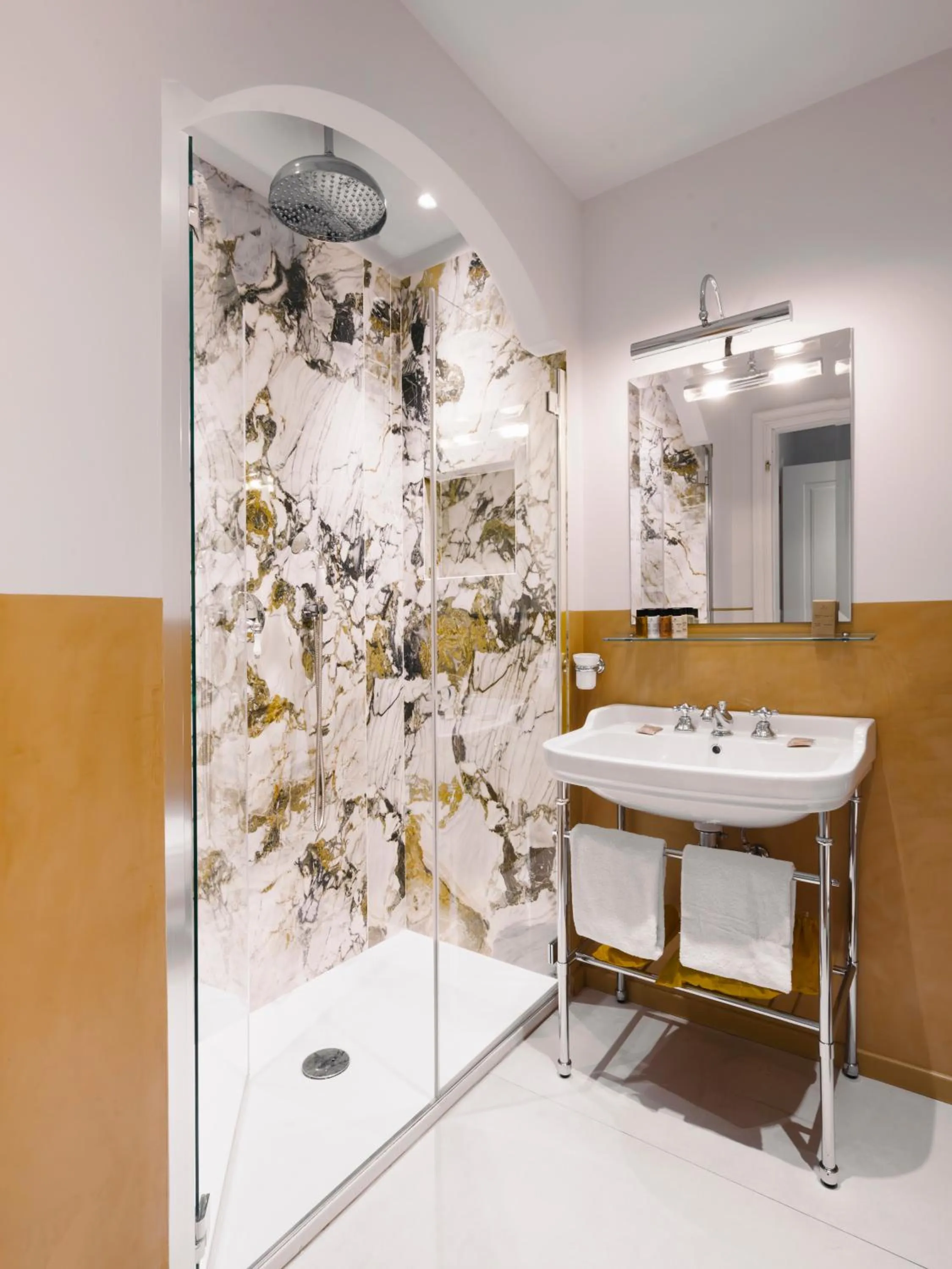 Bathroom in Casa G. Firenze