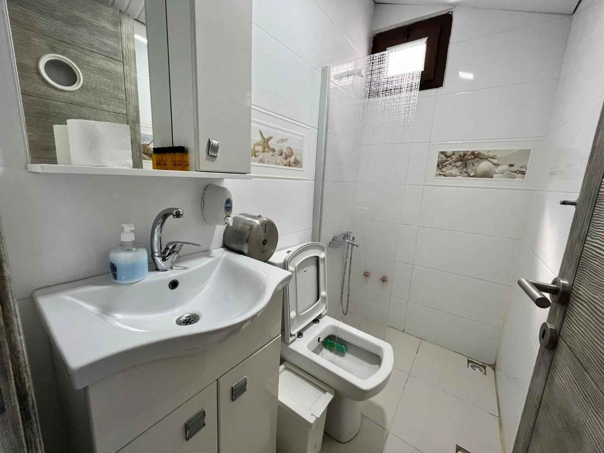 Bathroom in Giritli Rum Meyhanesi & Butik Otel