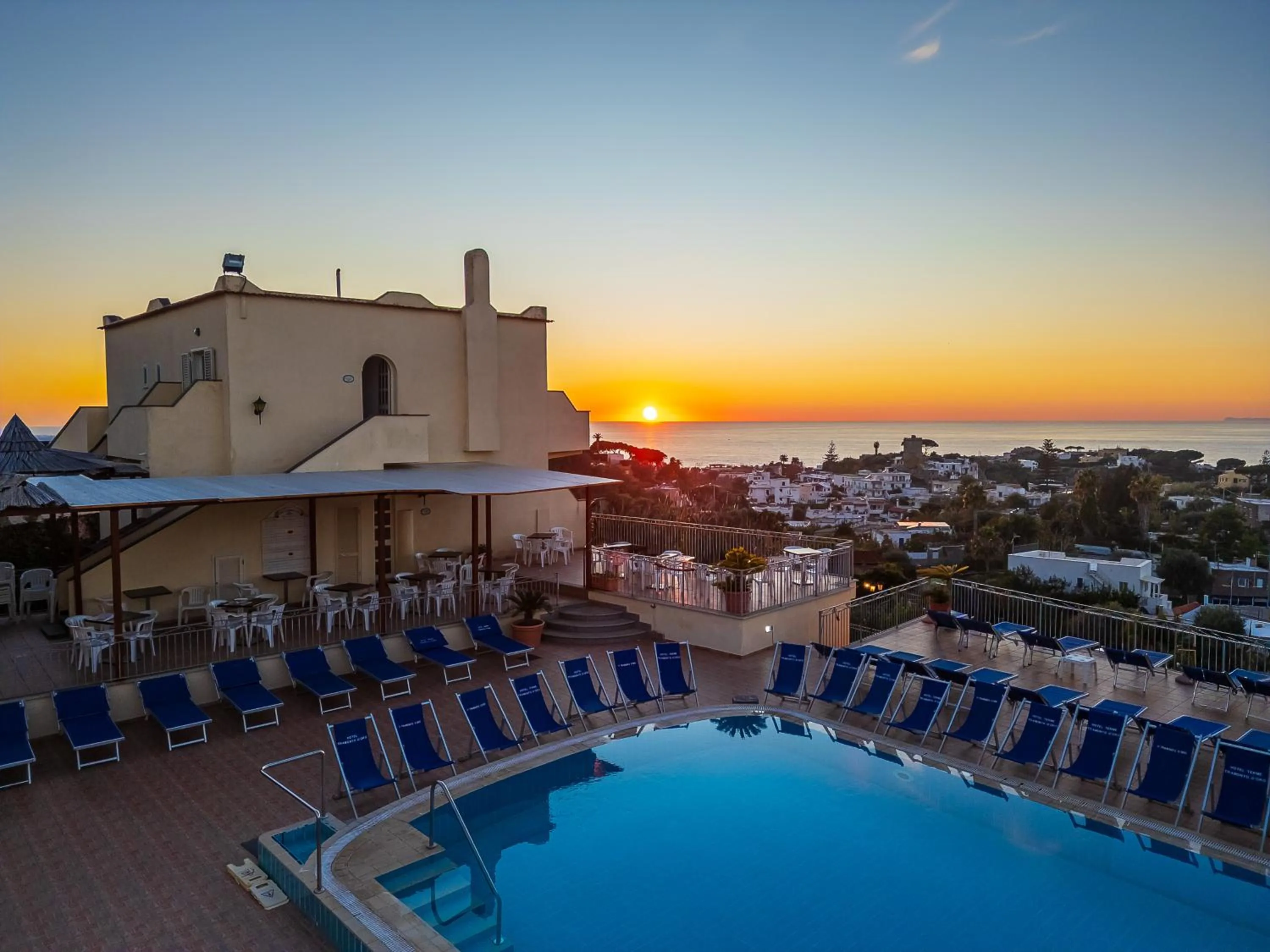 Swimming pool in Casthotels Tramonto d'oro Terme