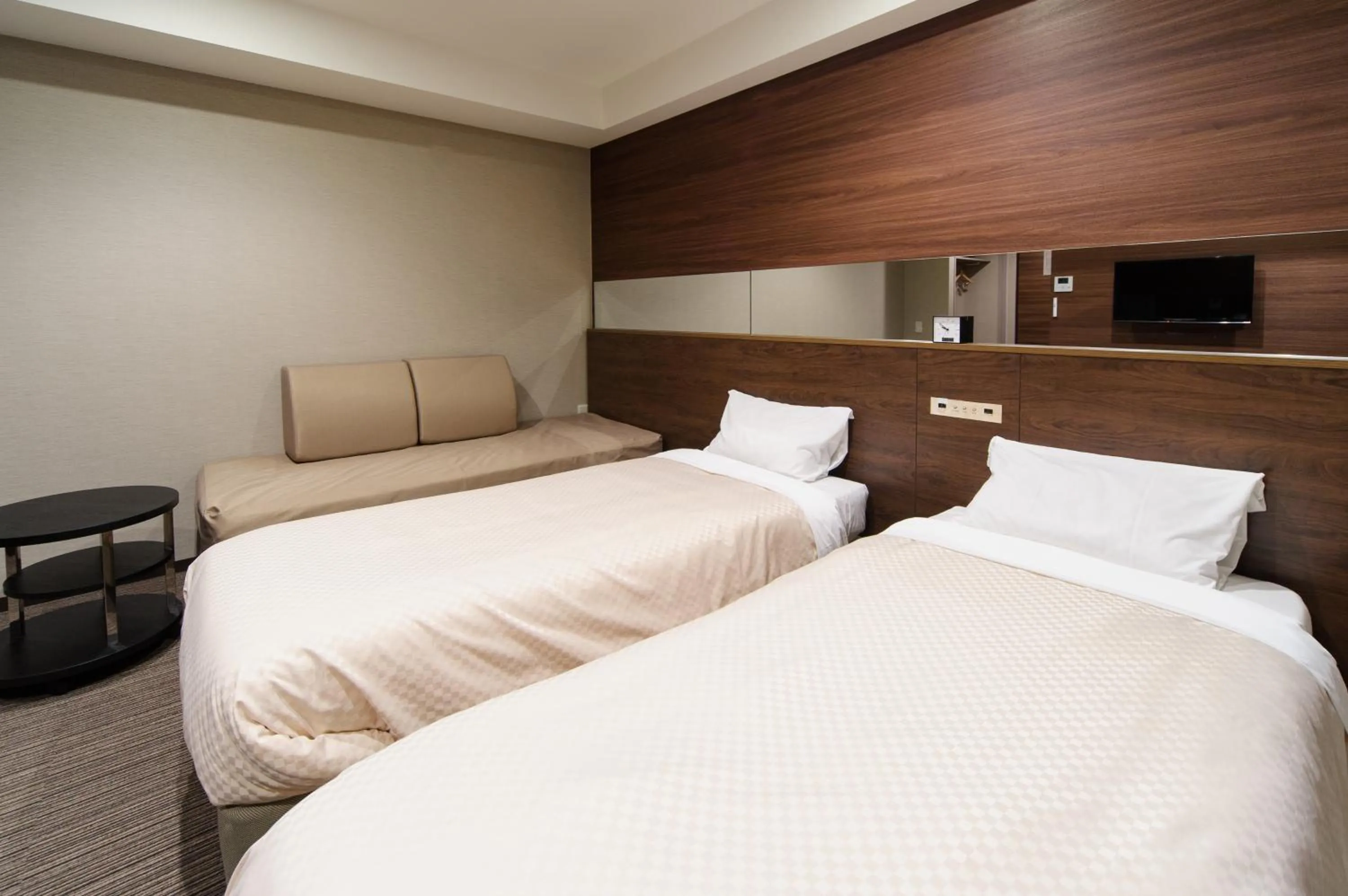 Photo of the whole room in Osaka Fujiya Hotel