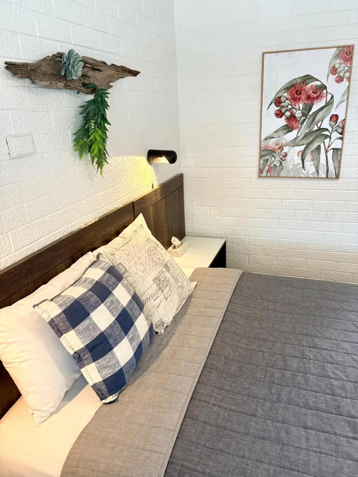 Bed in Angaston Vineyards Motel