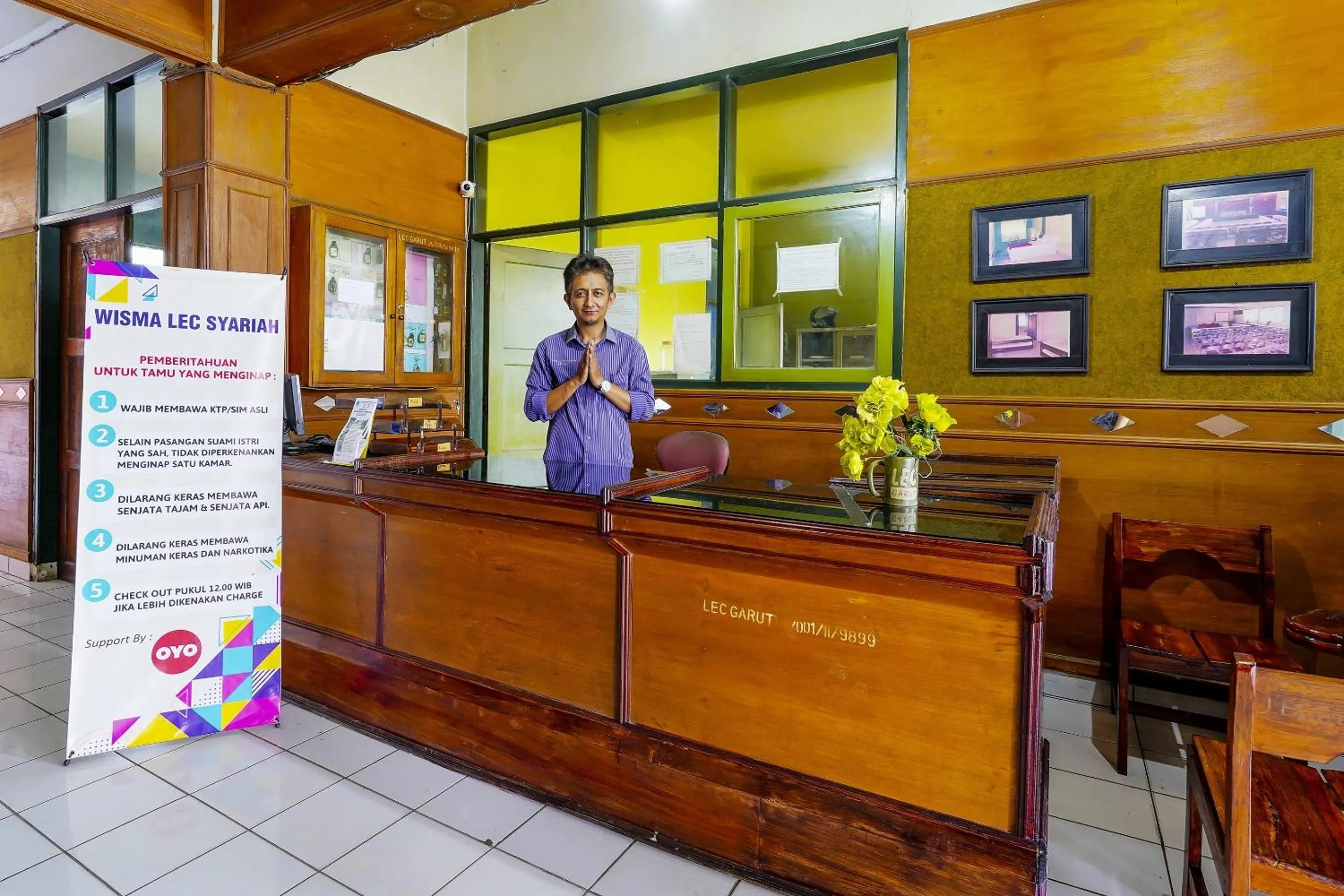 Lobby or reception in Hotel O Wisma Lec Syariah