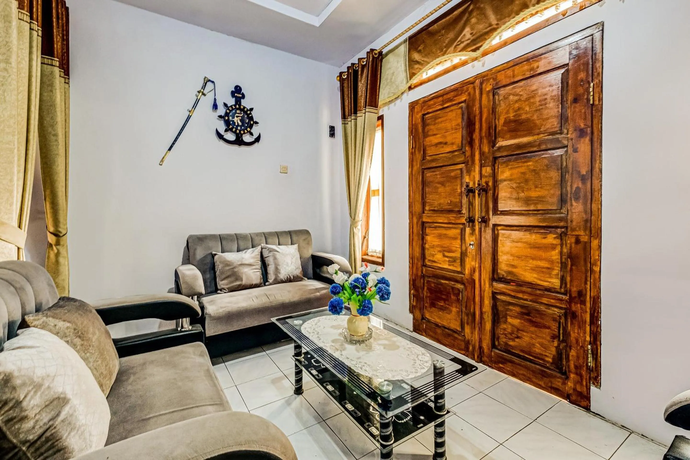 Lobby or reception in Hotel O Desa Wisata Santanamekar