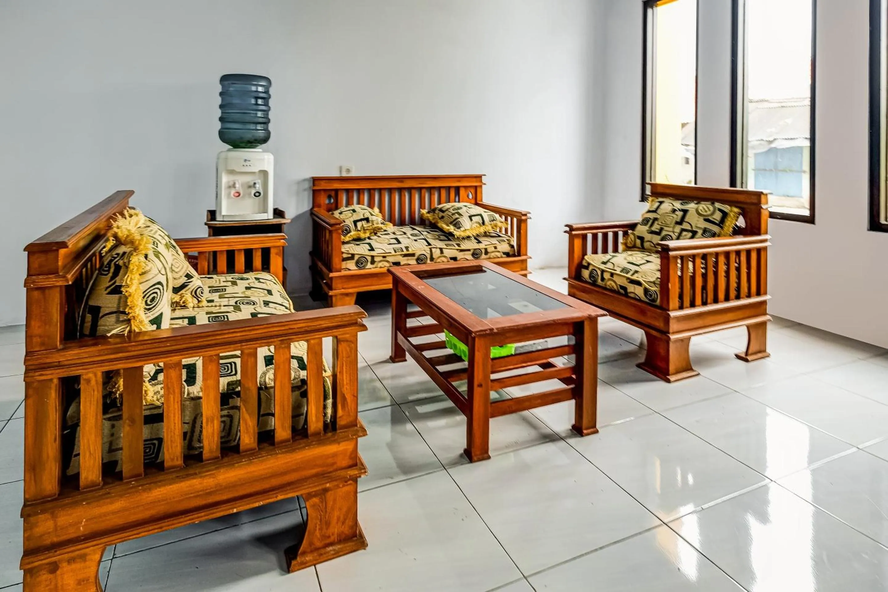 Lobby or reception in Hotel O Desa Wisata Santanamekar