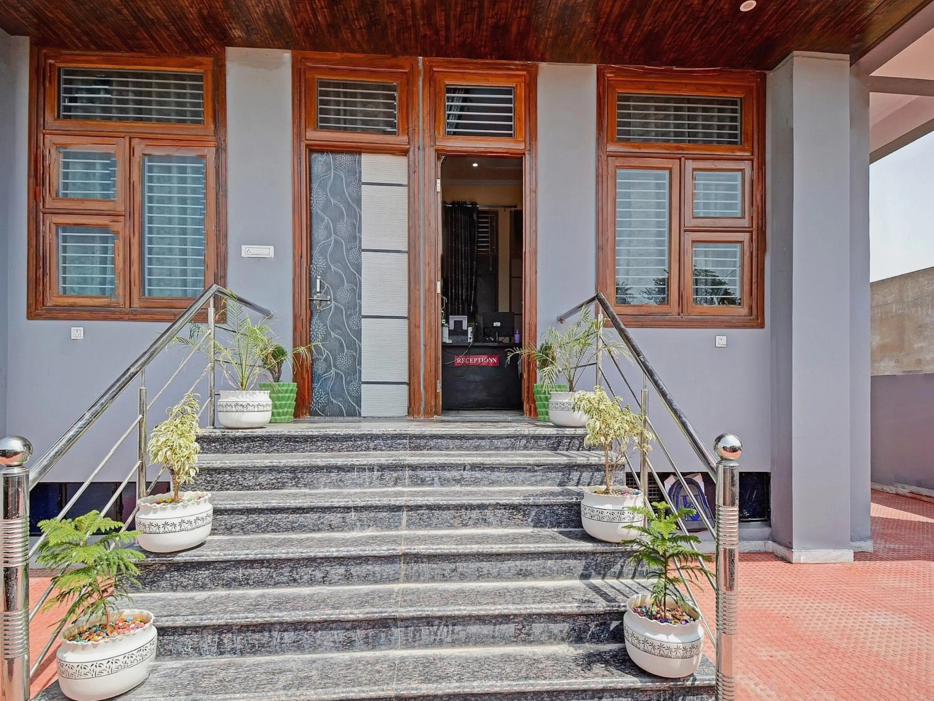 Facade/entrance in Hotel O Kalot