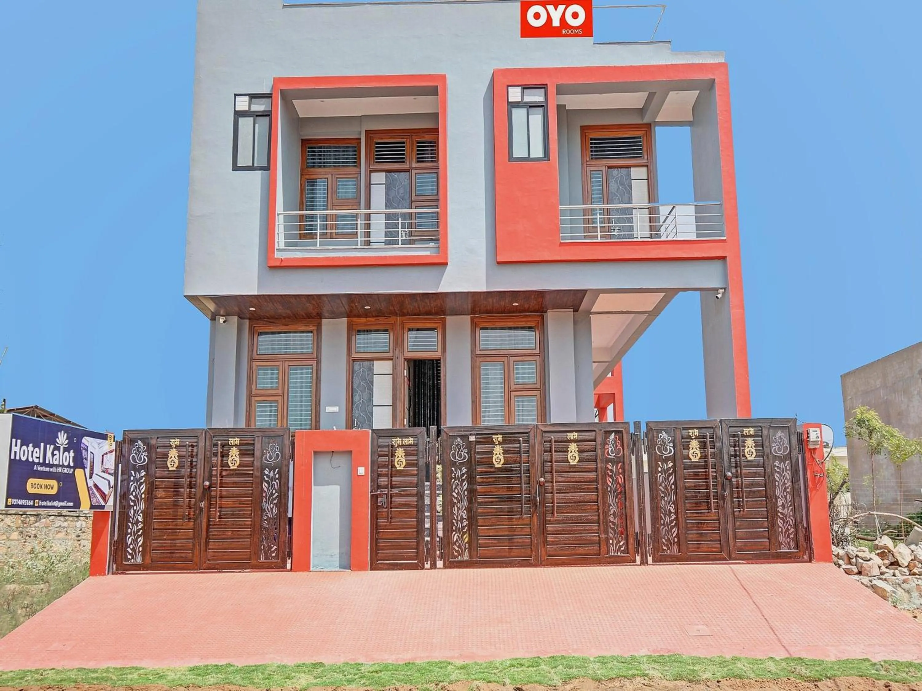 Facade/entrance in Hotel O Kalot