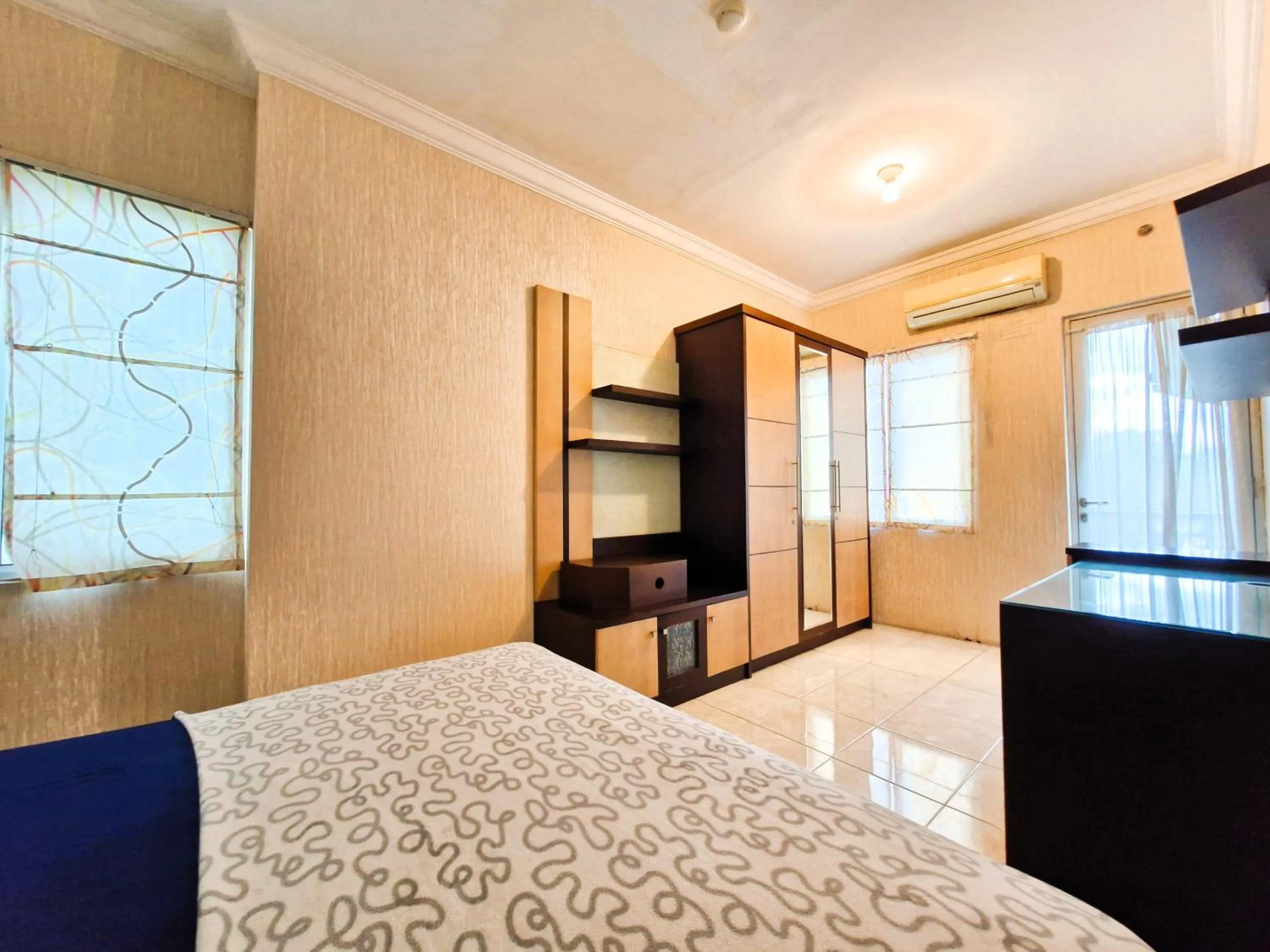 Bedroom, Bed in High Livin Apartment Ciumbuleuit