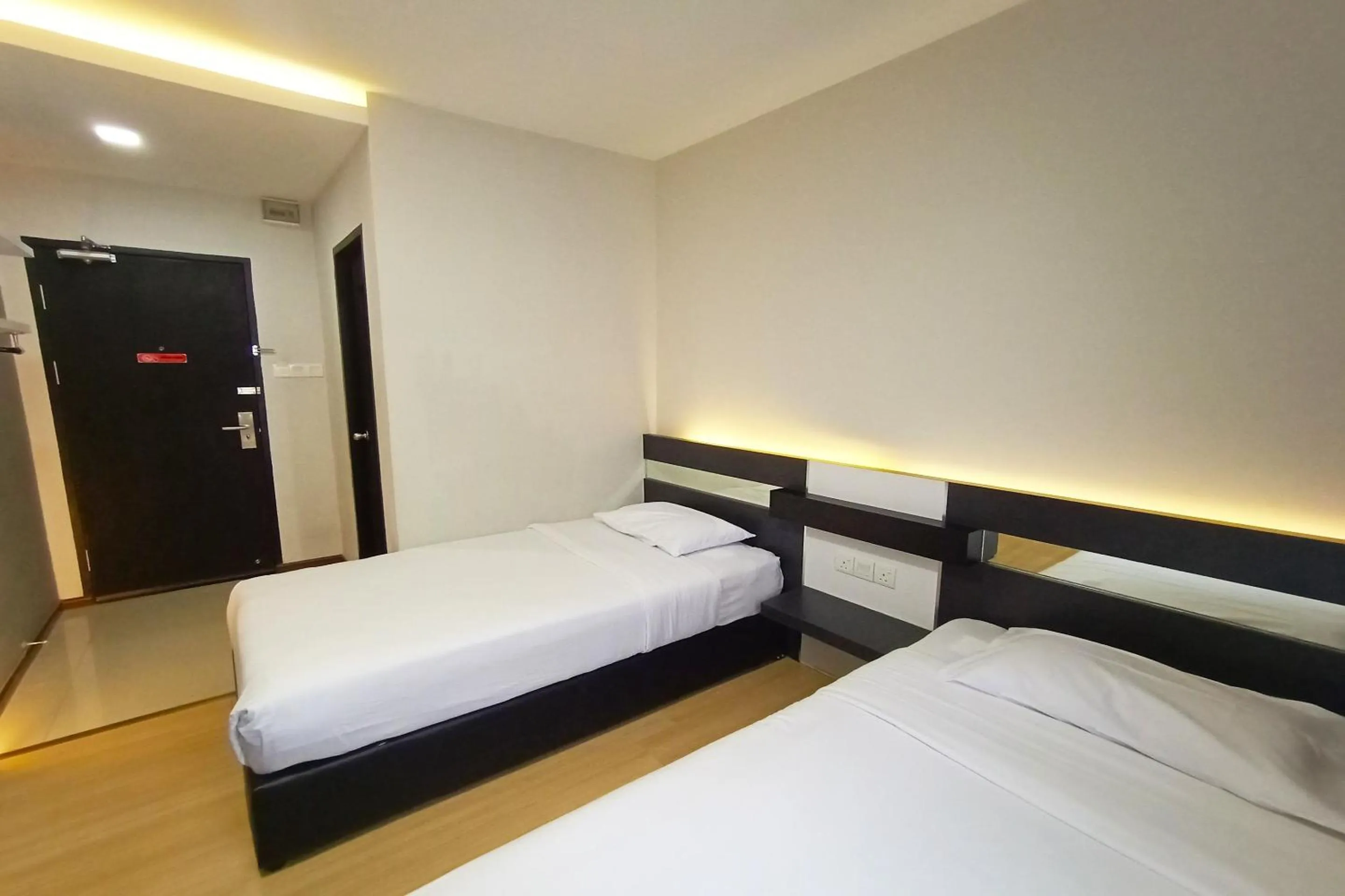 Bedroom, Bed in Hotel O Hi Inn