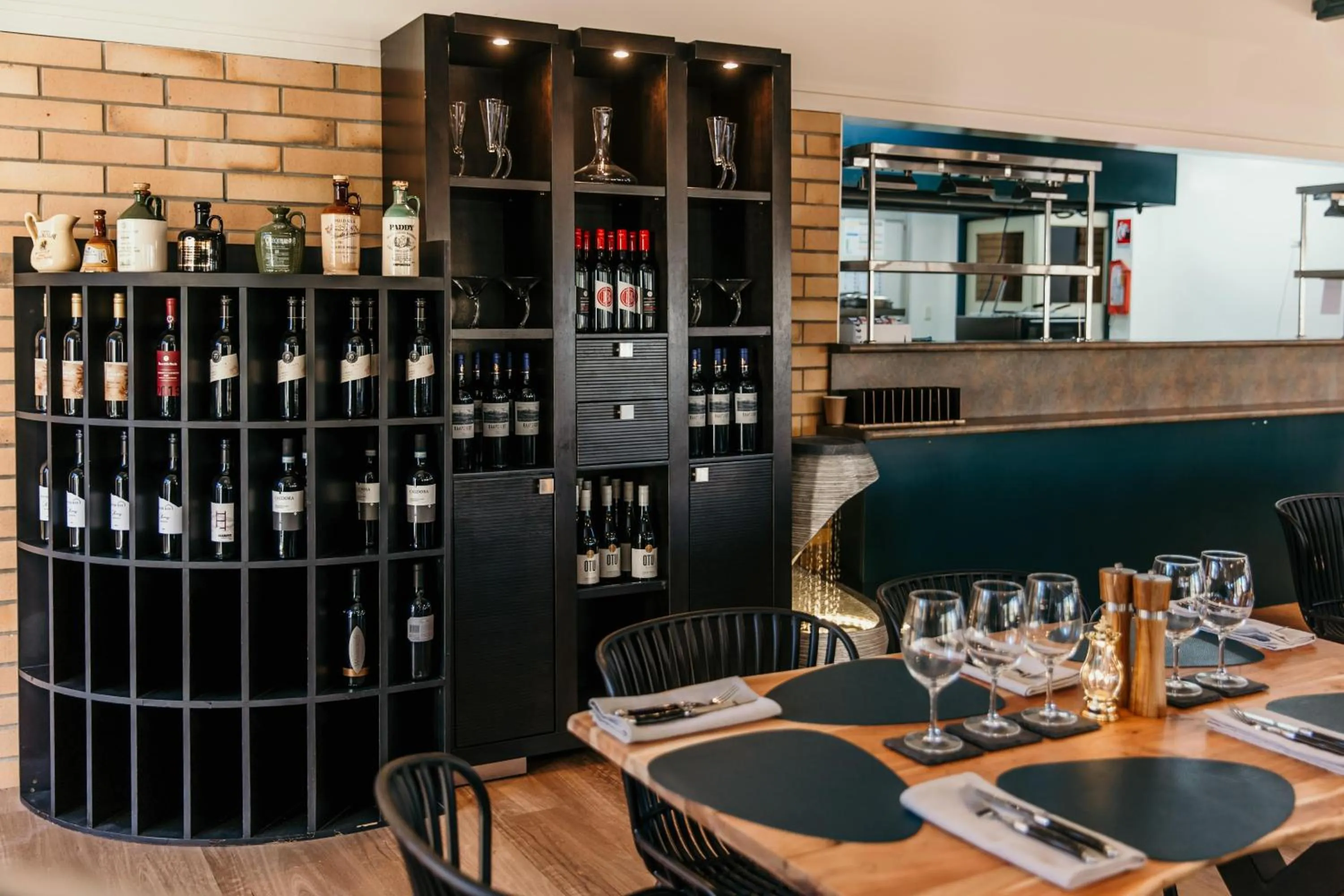 Restaurant/places to eat in Oasis Motor Inn Blackall