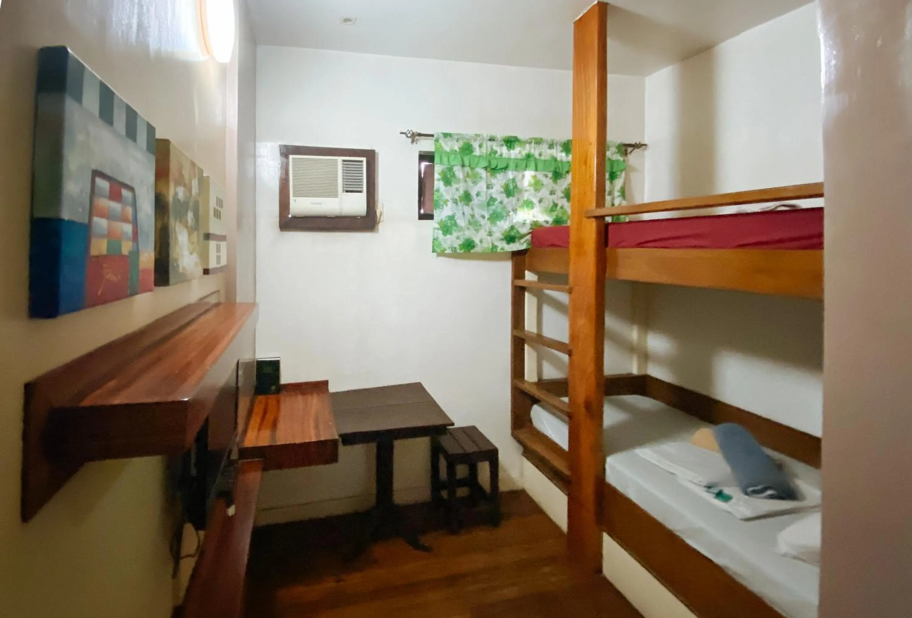 bunk bed, Bed in RedDoorz @ Sukitel Budget Hotel Nasugbu