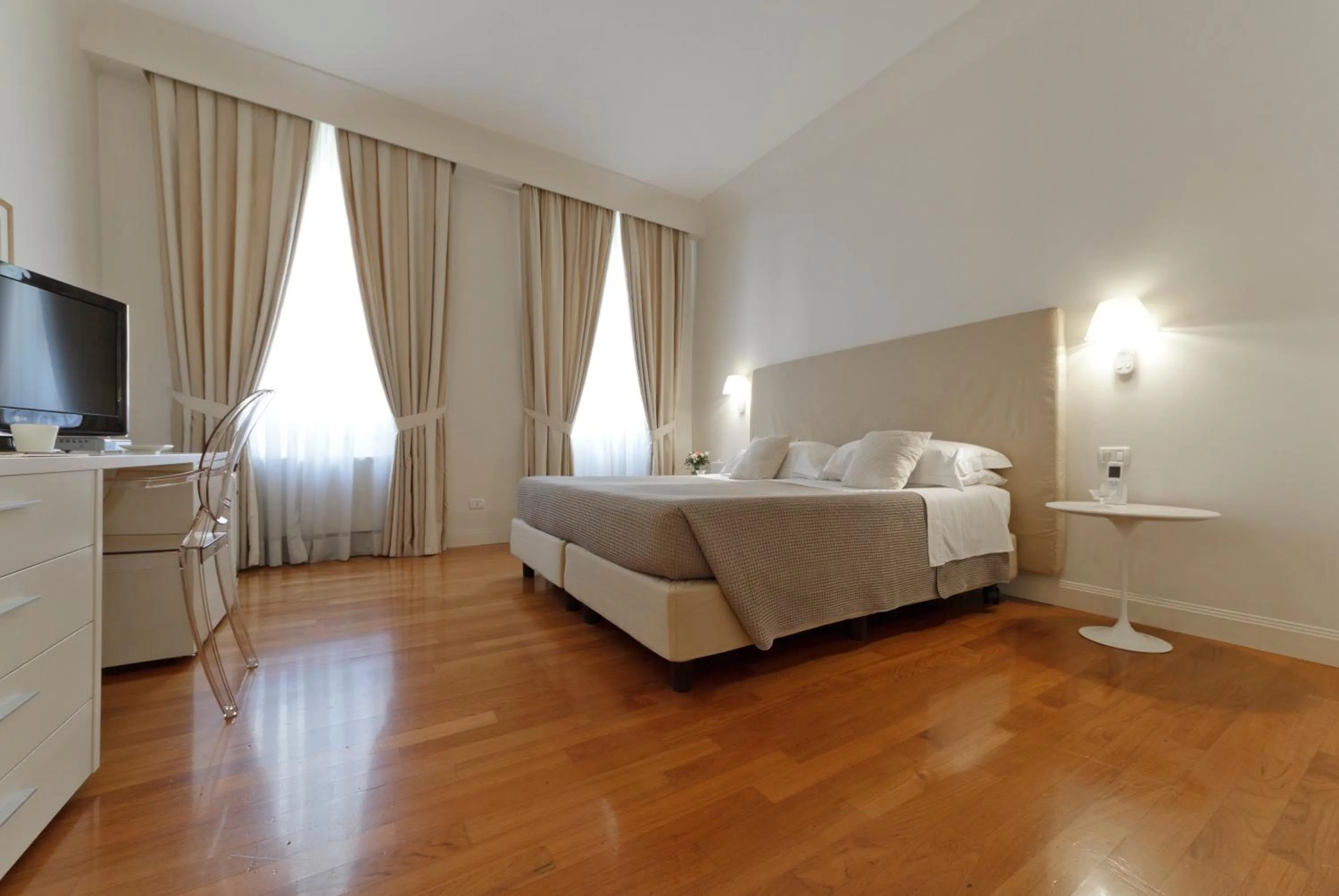 Bedroom, Bed in Residence Hilda